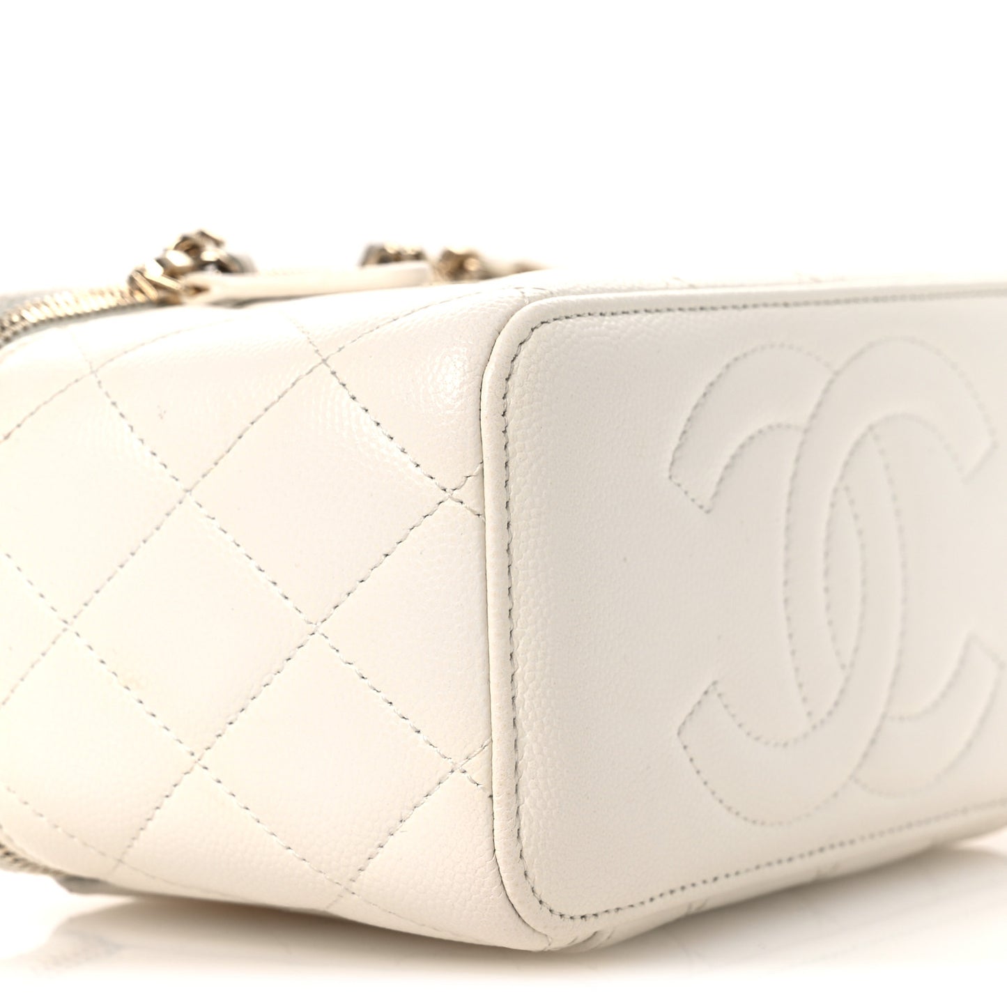 Caviar Quilted Crystal Hearts Small Vanity Case With Chain White