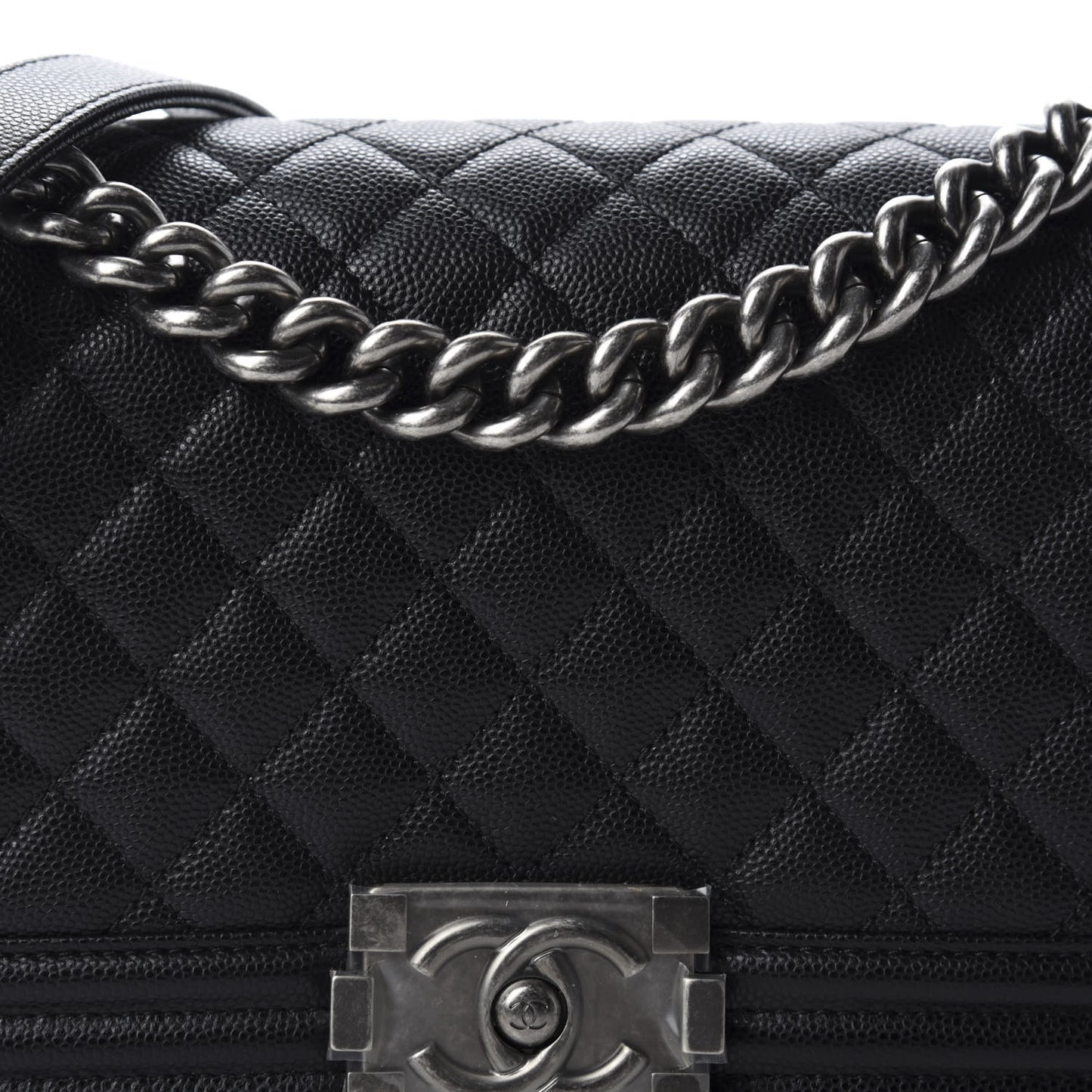 Caviar Quilted Medium Boy Flap Black