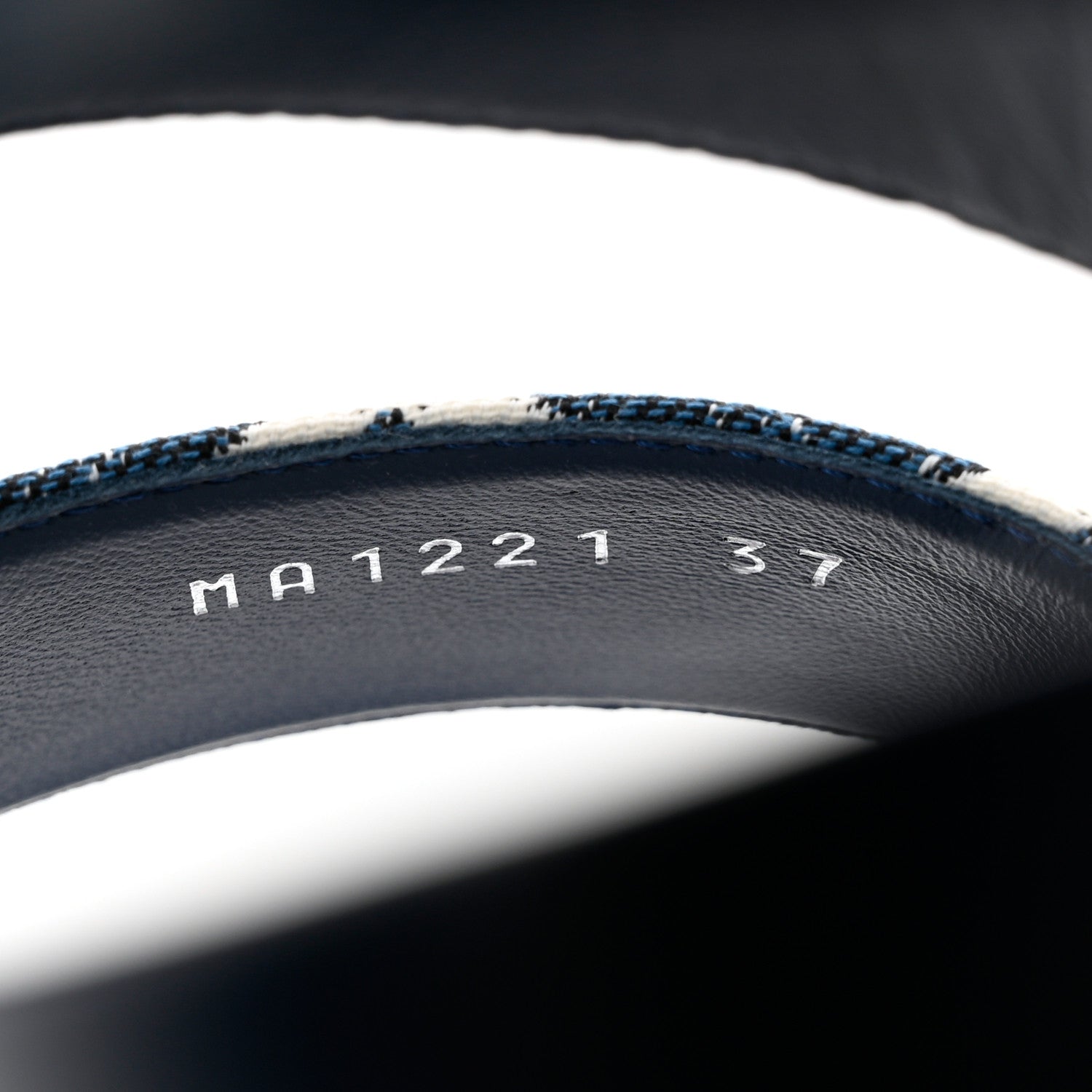 Louis Vuitton Monogram Denim Paseo Flat Comfort Sandals 37 Navy Blue 6 of 10