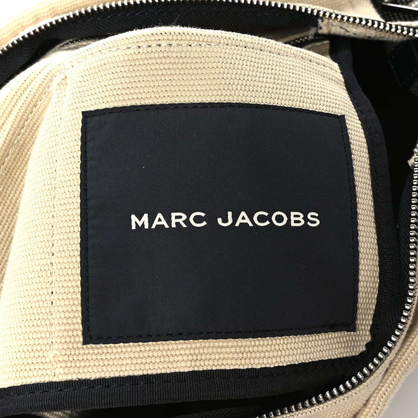 Jacquard Medium The Traveler Tote Bag Warm Sand