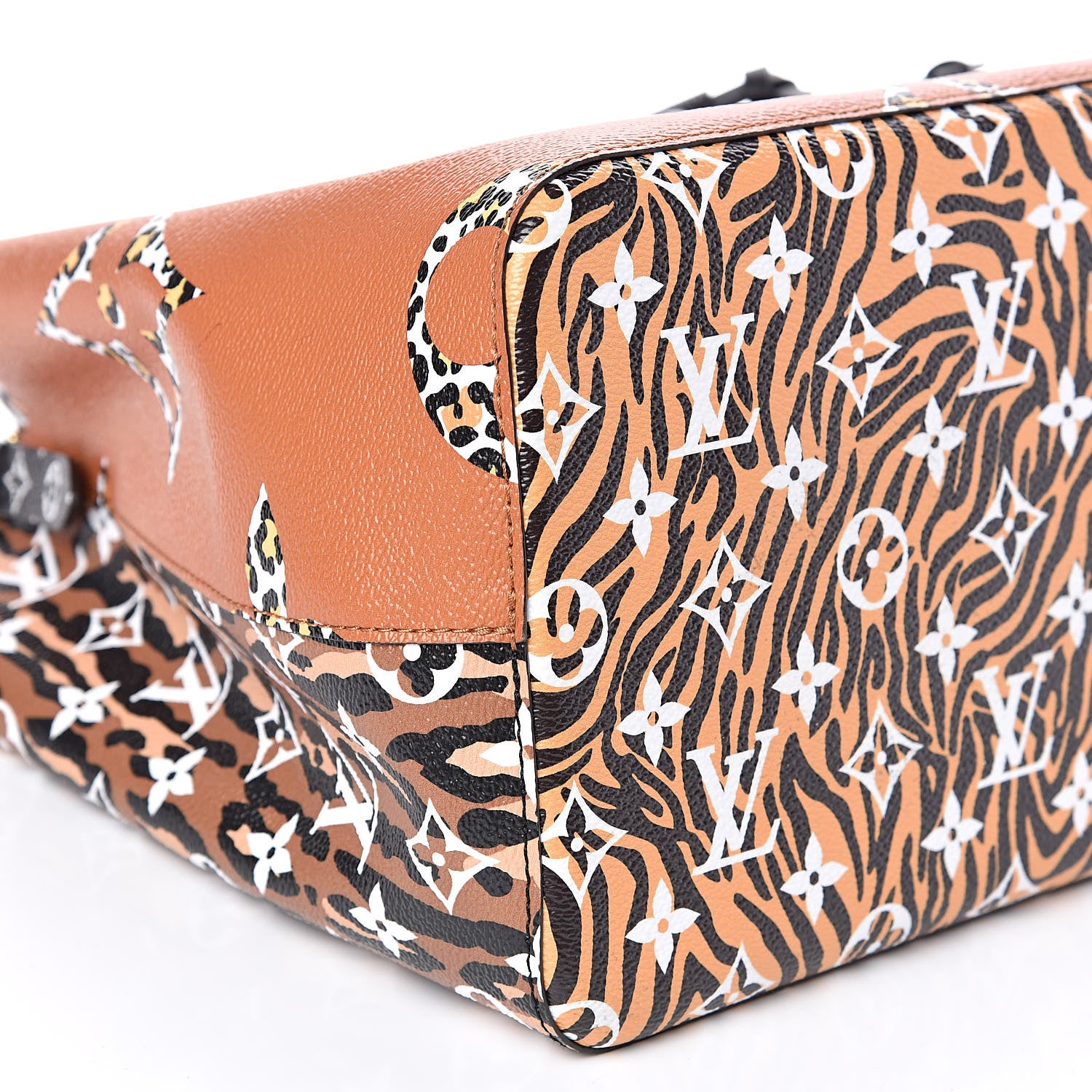 Louis Vuitton Monogram Giant Jungle NéoNoé Caramel 7 of 12