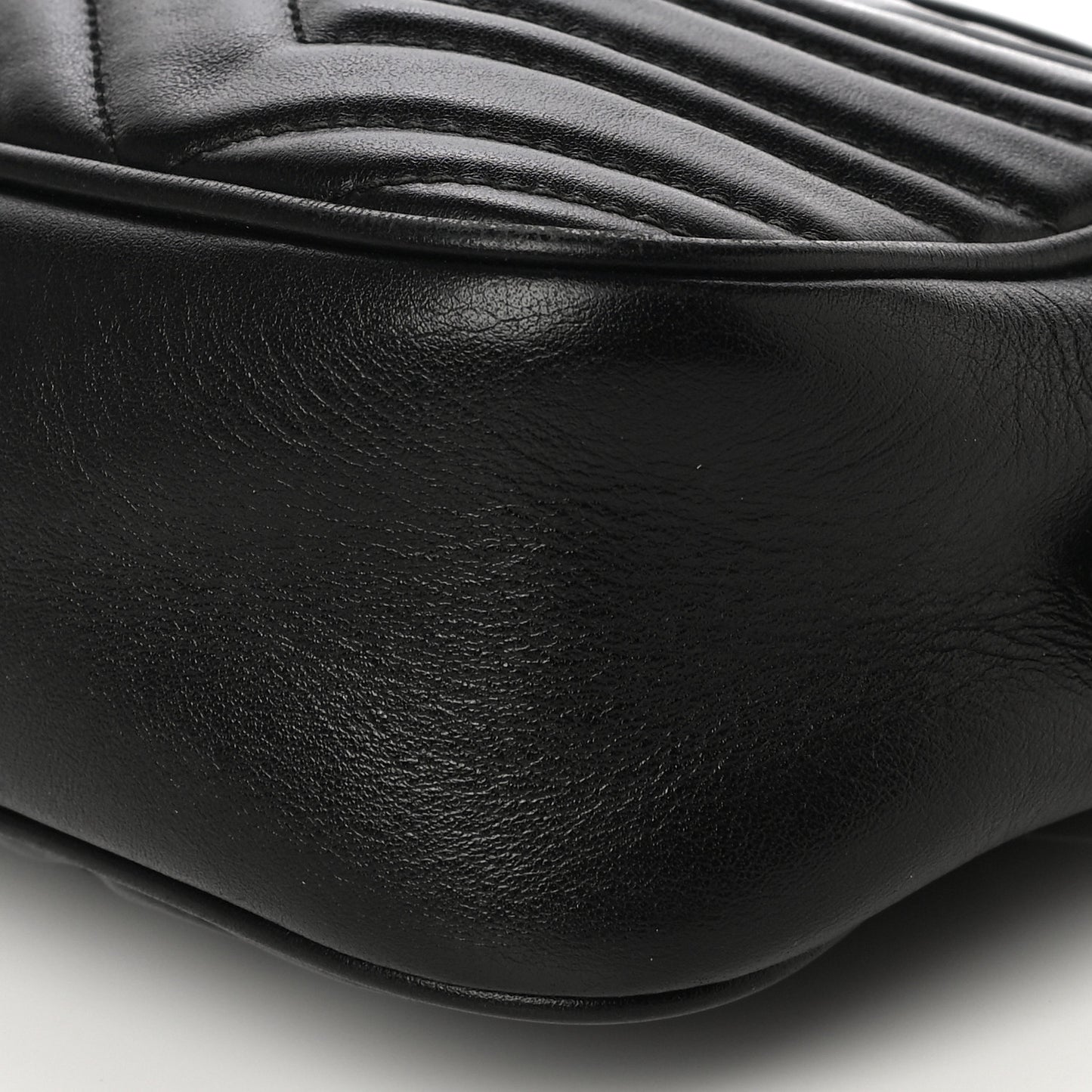 Calfskin Matelasse Small GG Marmont Chain Shoulder Bag Black