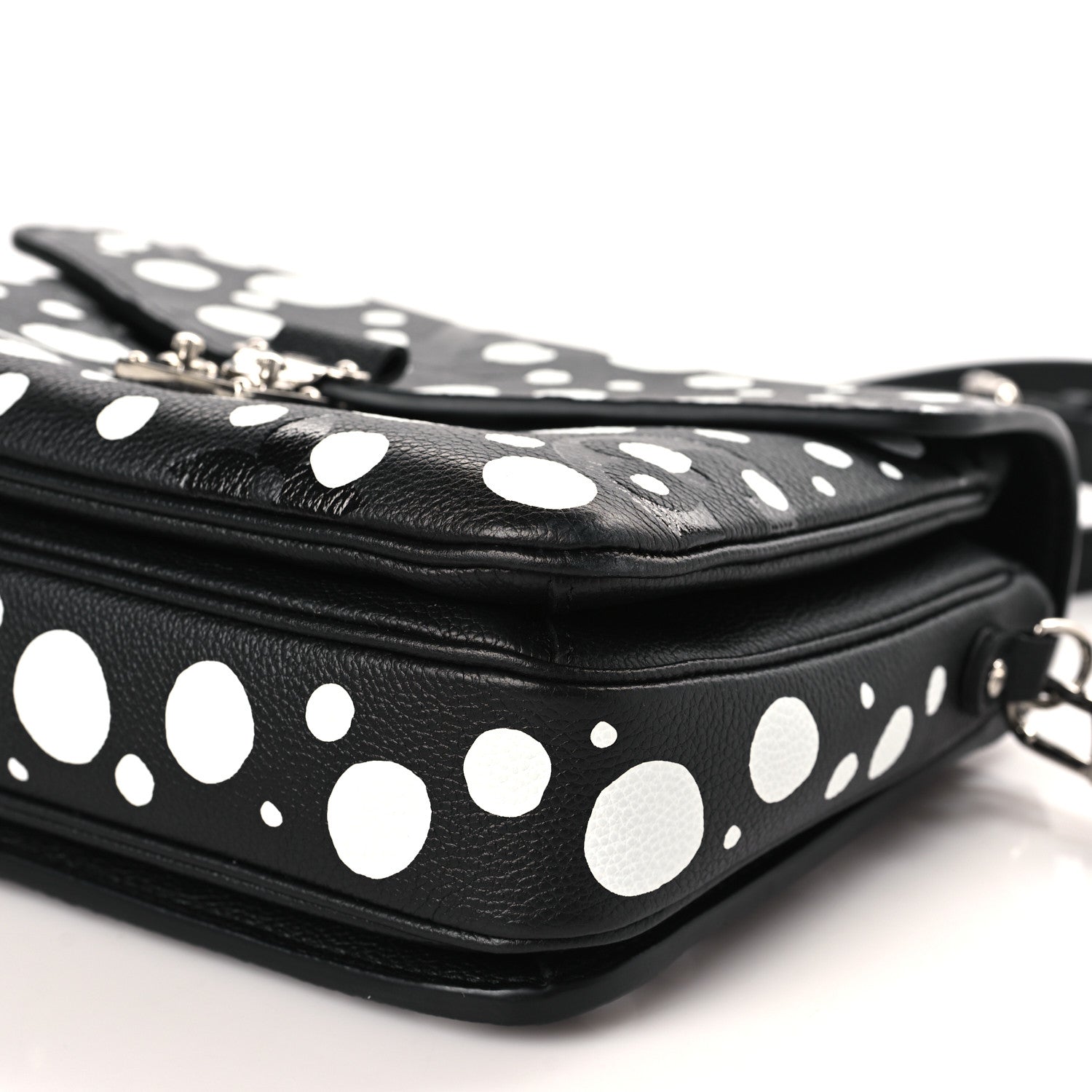 Louis Vuitton LV x YK Empreinte Monogram Giant Pochette Metis Black 9 of 10