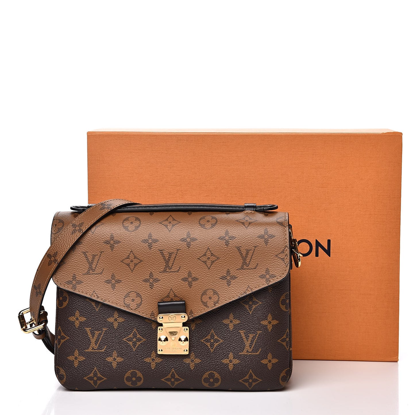 Reverse Monogram Pochette Metis