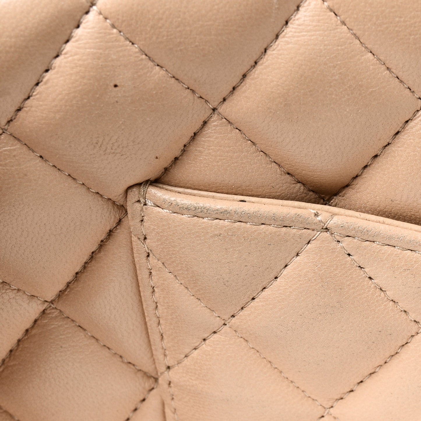 Lambskin Quilted East West Flap Beige