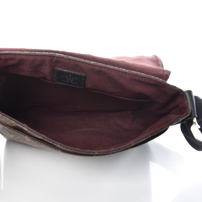 Louis Vuitton Monogram Macassar District PM 5 of 15