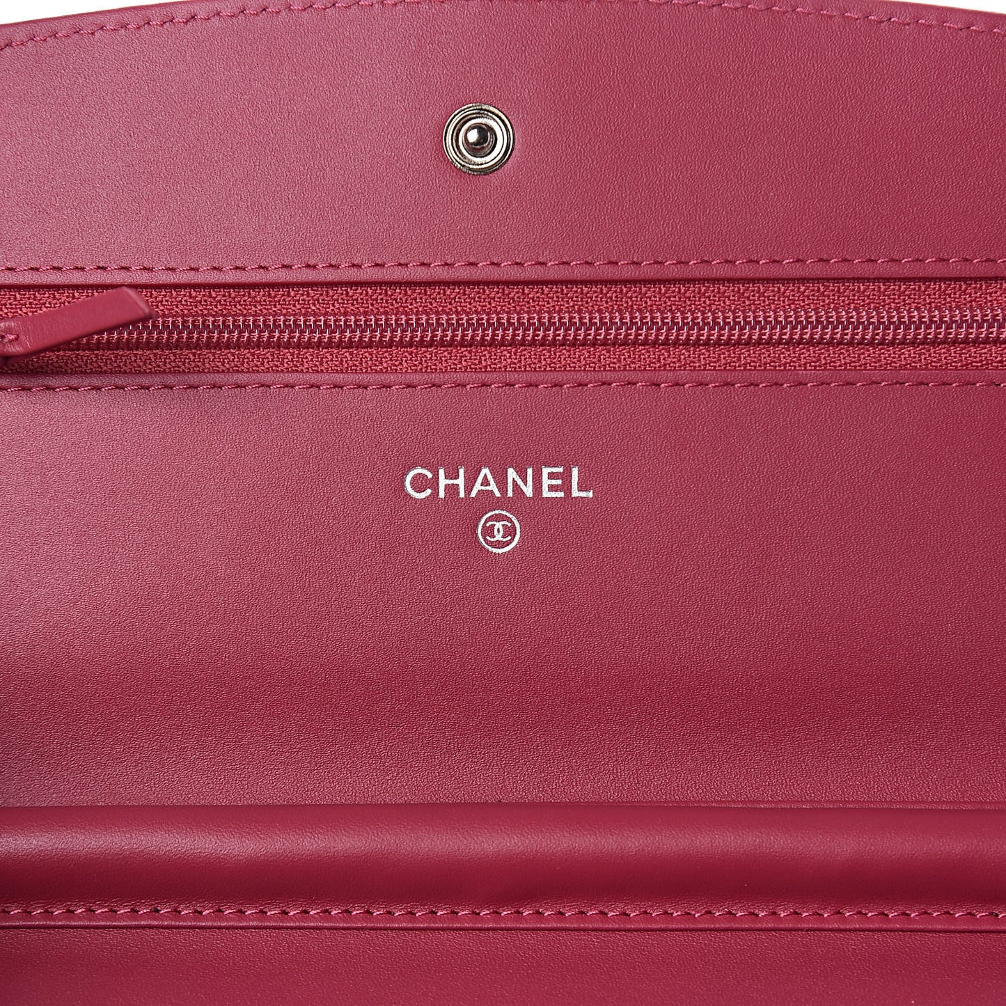 Patent Quilted Brilliant Wallet On Chain WOC Dark Pink