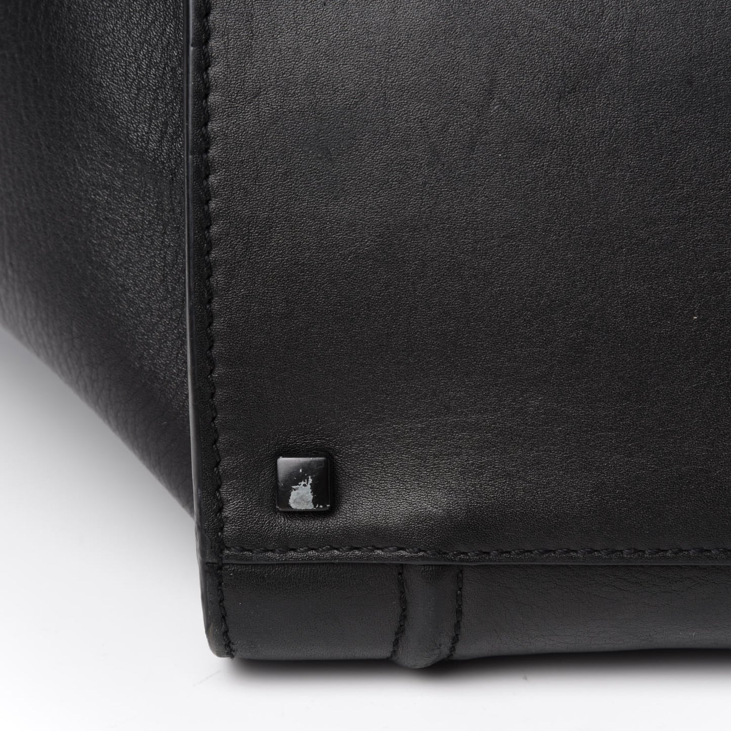 Grained Calfskin Medium Phantom Luggage Black