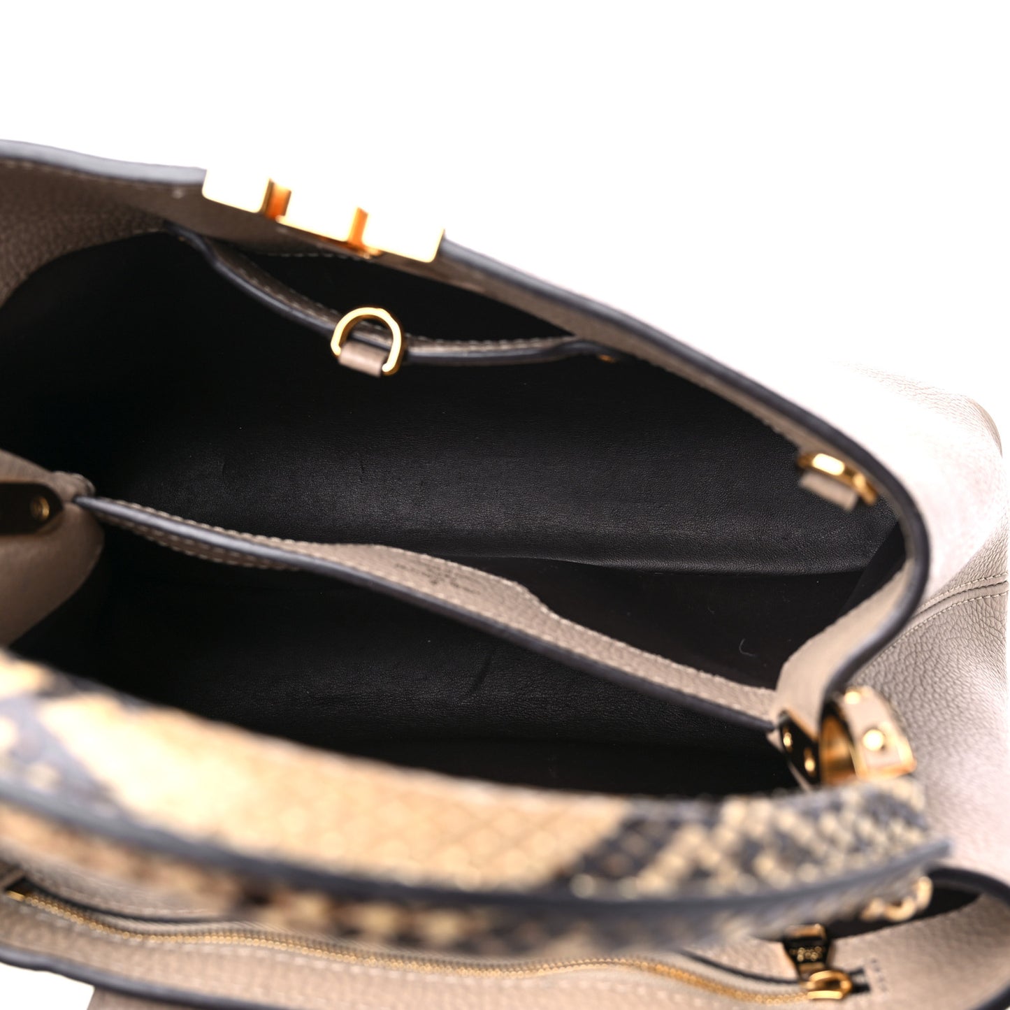 Taurillon Snakeskin Capucines PM Galet