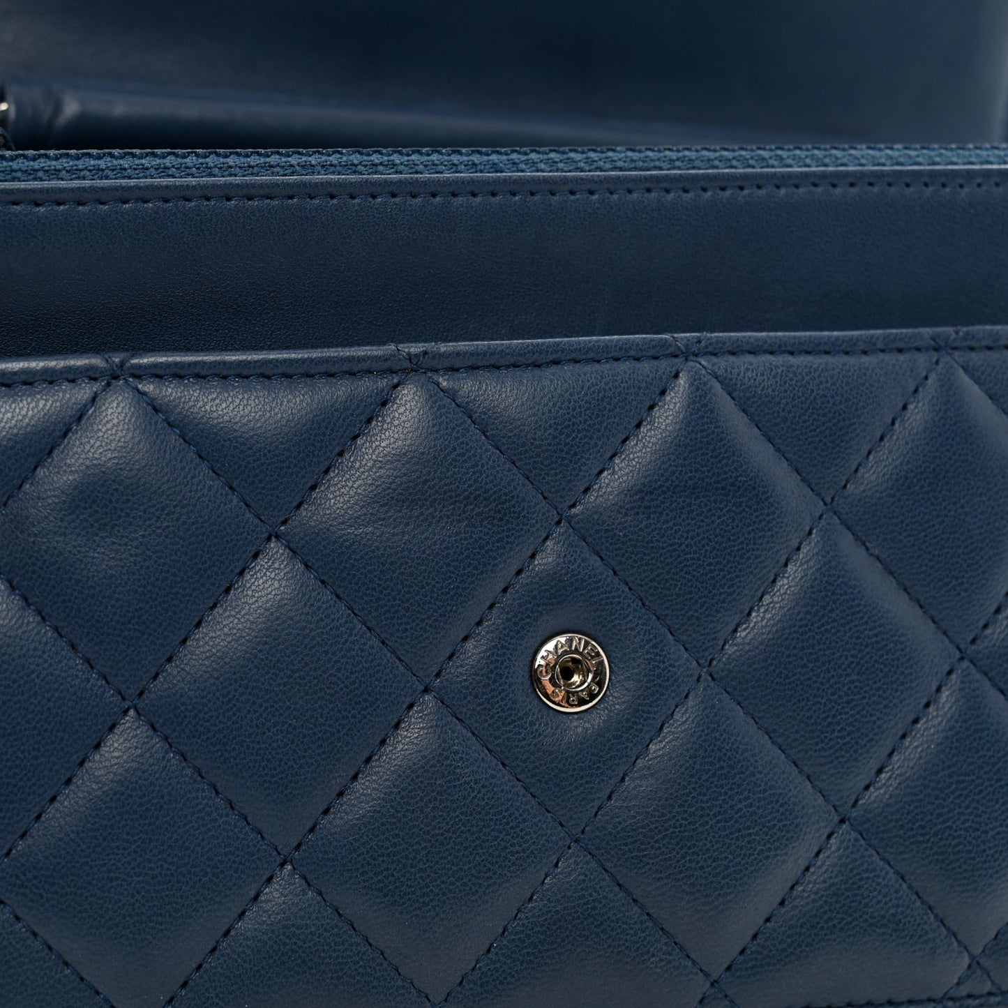 Lambskin Quilted Wallet On Chain WOC Navy Blue