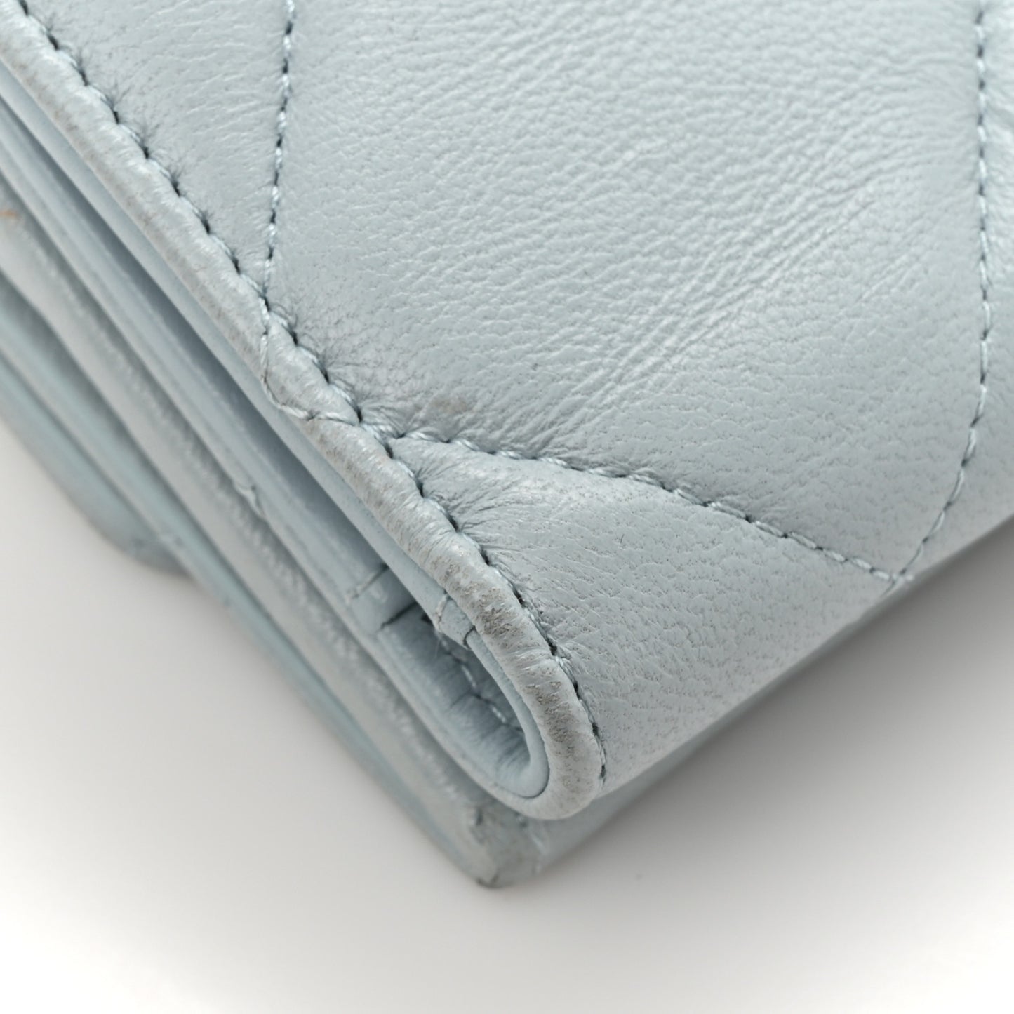 Lambskin Quilted Chanel 19 Flap Card Holder Light Blue