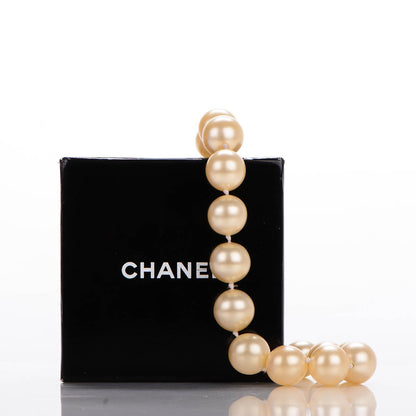 Chanel Pearl Short Necklace Gold 5 of 5
