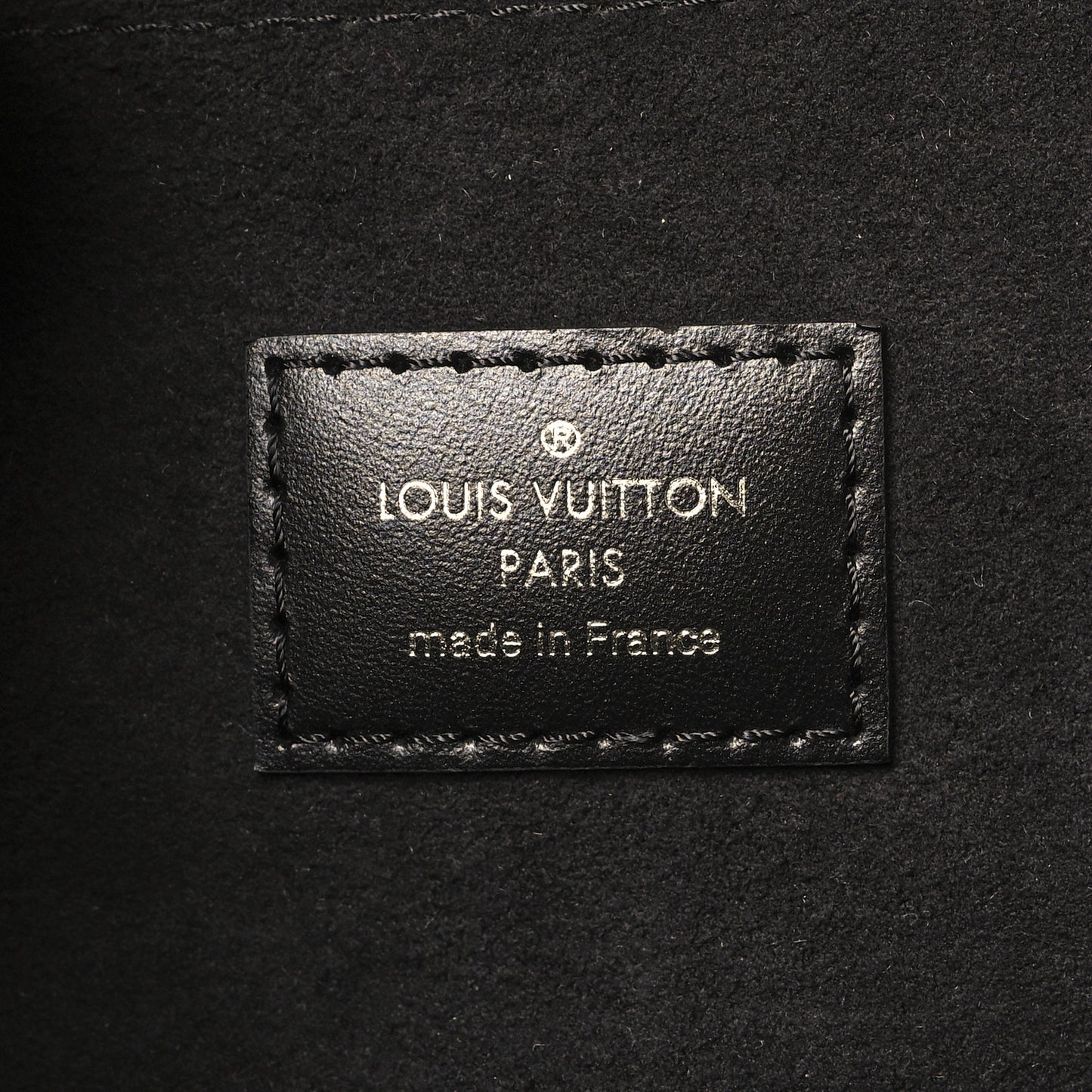 Reverse Monogram Pochette Metis