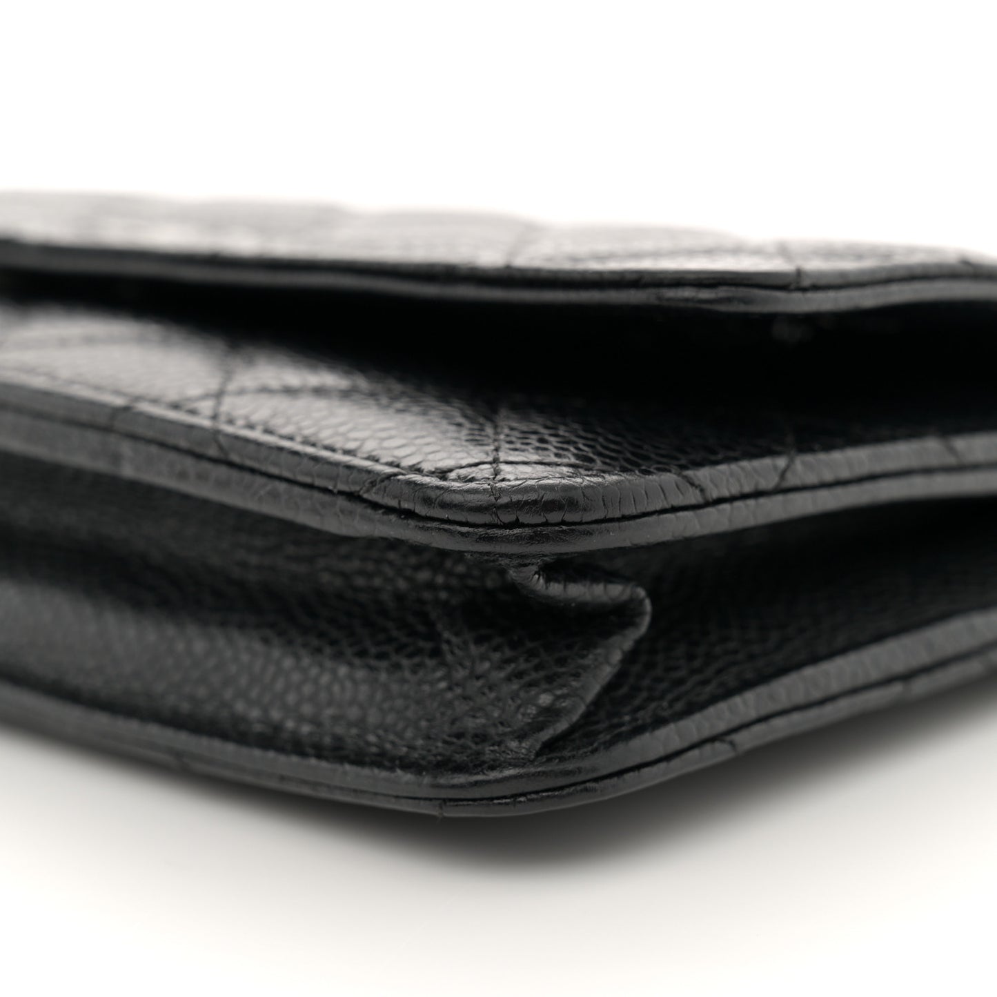 Caviar Quilted Wallet on Chain WOC Black