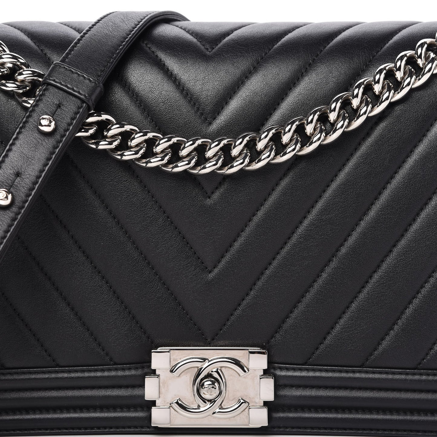 Calfskin Chevron Quilted New Medium Boy Flap Black