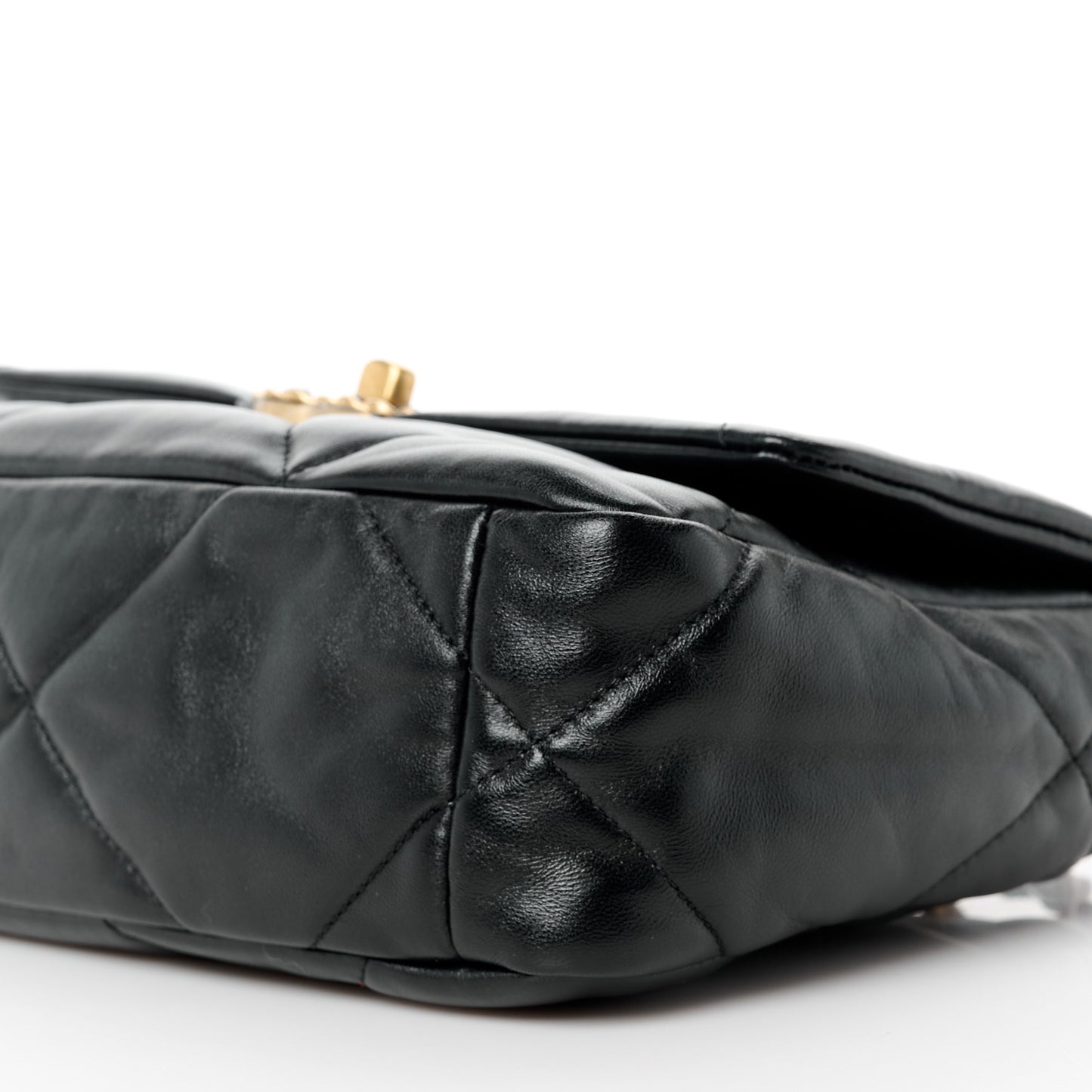 Lambskin Quilted Medium Chanel 19 Flap Black