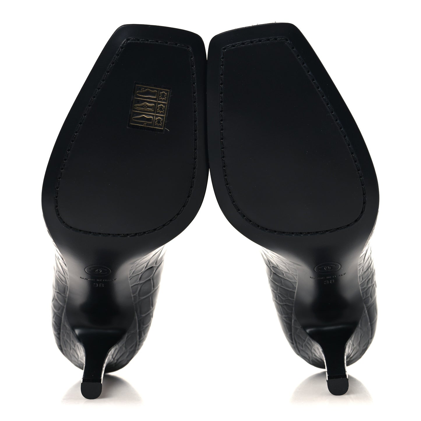 Crocodile Embossed Patent Calfskin Pumps 38 Black