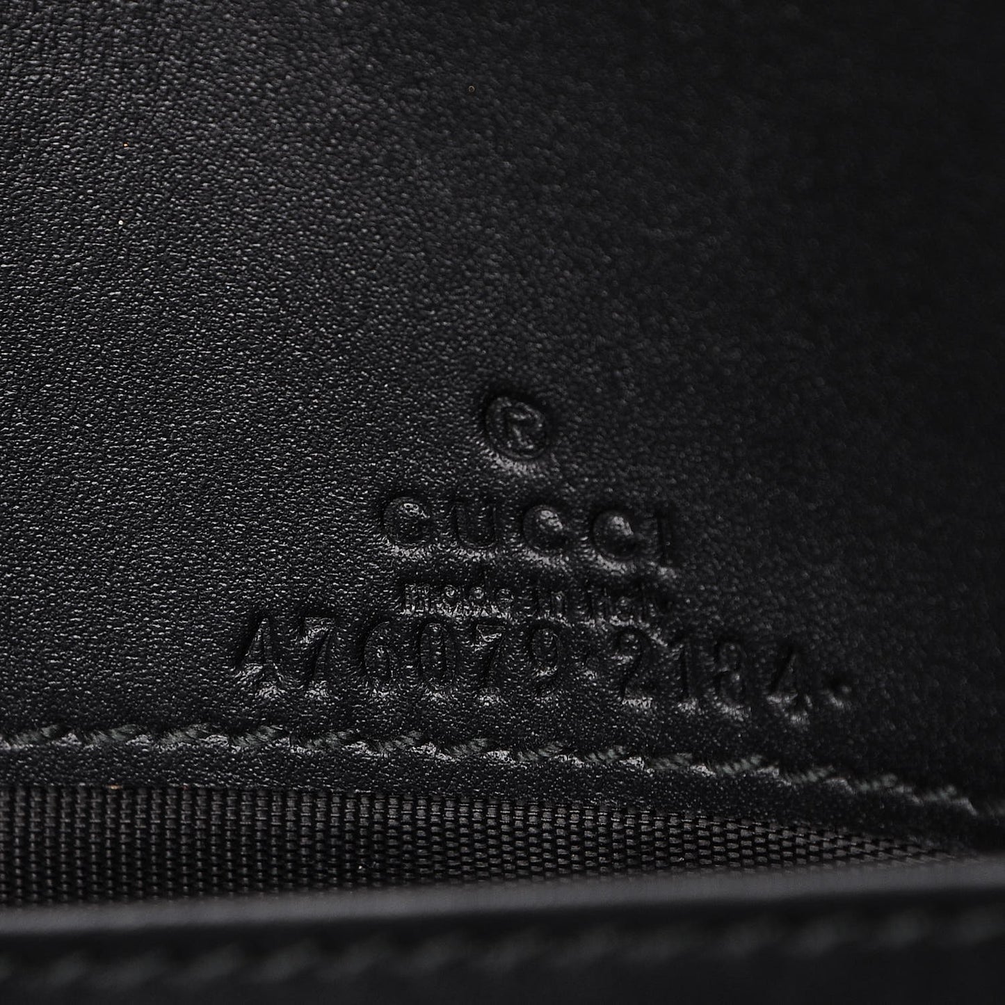 Calfskin Queen Margaret Chain Wallet Mystic White Black
