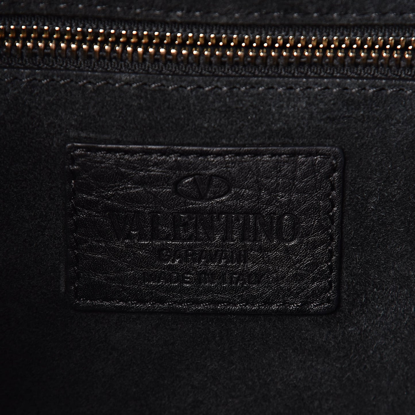 Pebbled Calfskin Medium Glam Lock Rockstud Flap Black