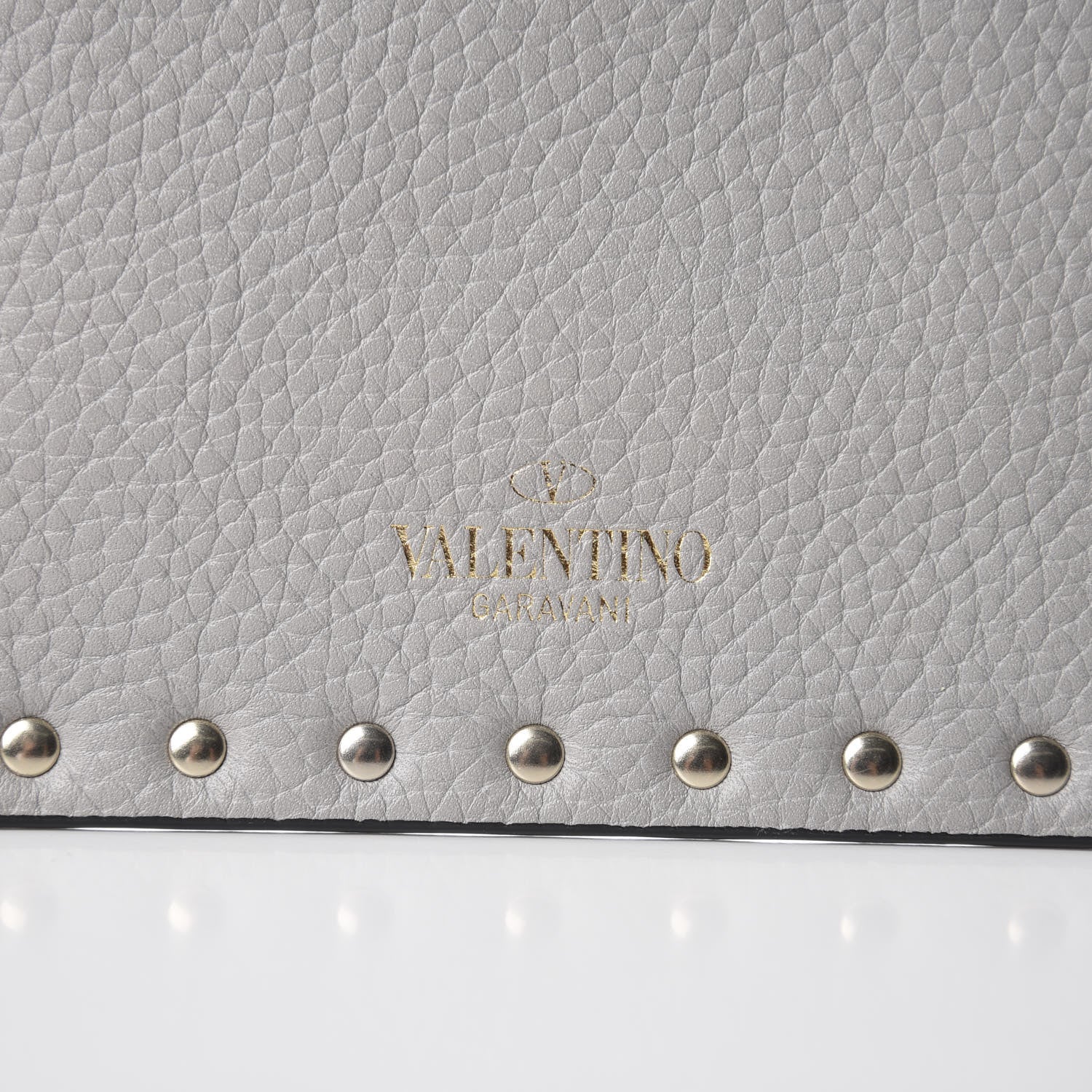Valentino Garavani Pebbled Calfskin Large Rockstud Envelope Clutch Pastel Grey 7 of 10