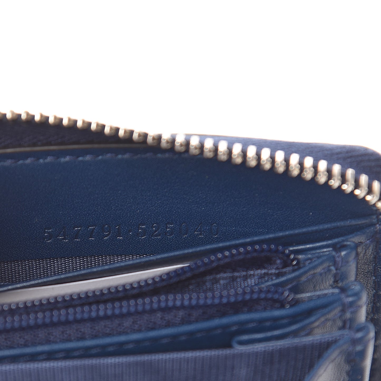 X MLB Guccissima Signature NY Yankees Embroidered Zip Around Wallet Royale Ivory