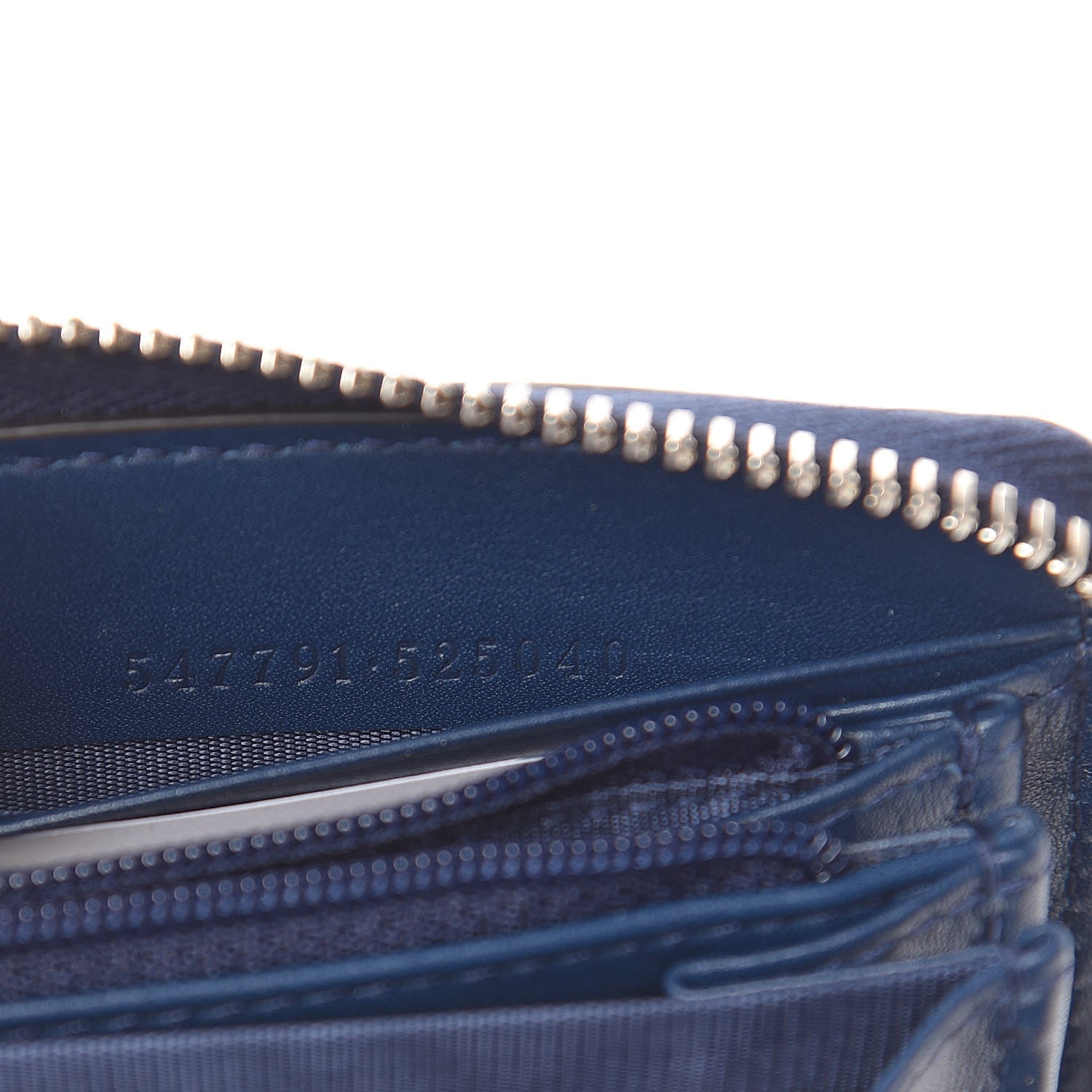 Gucci X MLB Guccissima Signature NY Yankees Embroidered Zip Around Wallet Royale Ivory 8 of 9