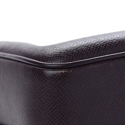 Louis Vuitton Taiga Reporter Messenger Acajou 10 of 12