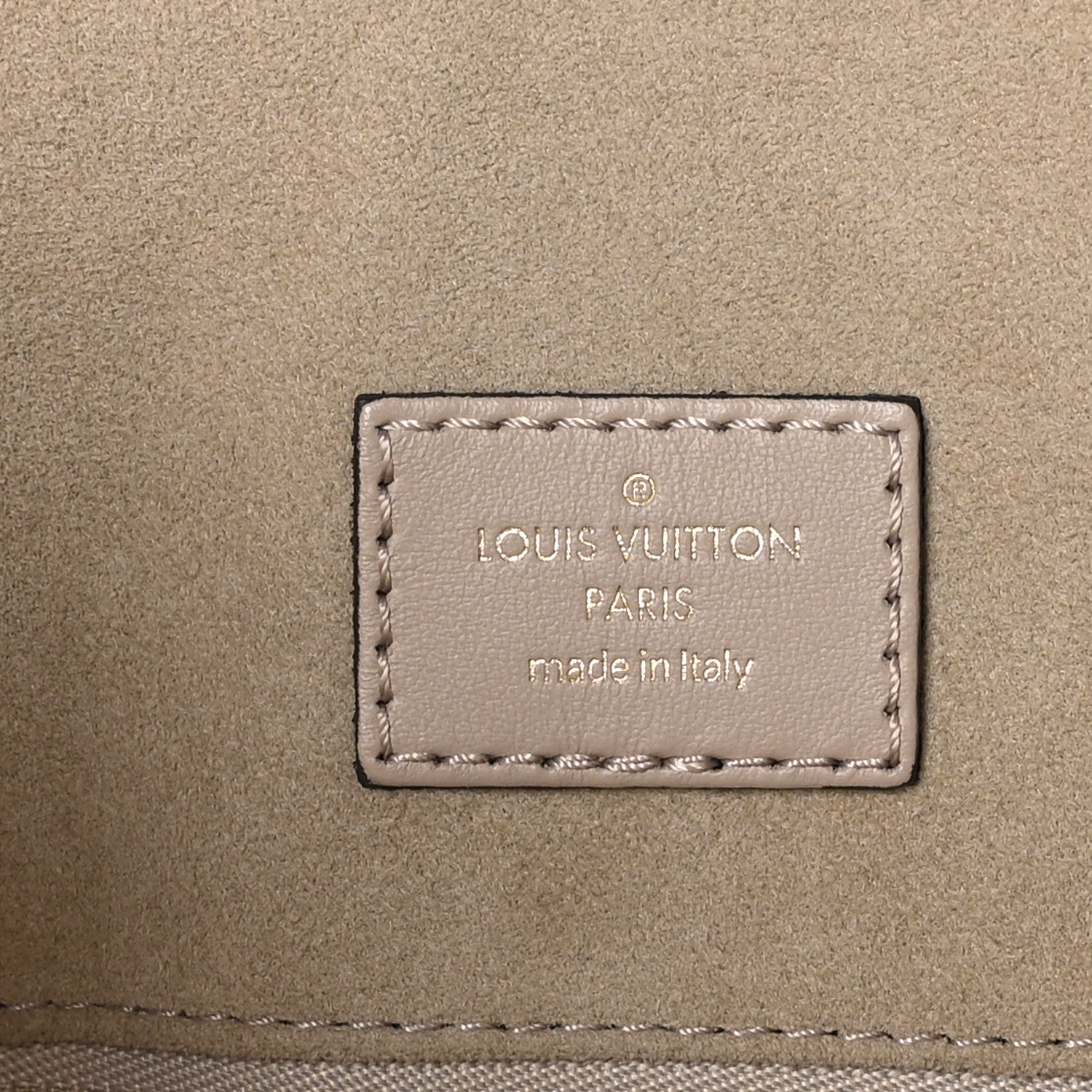Louis Vuitton Epi Sac Plat PM Galet 6 of 8