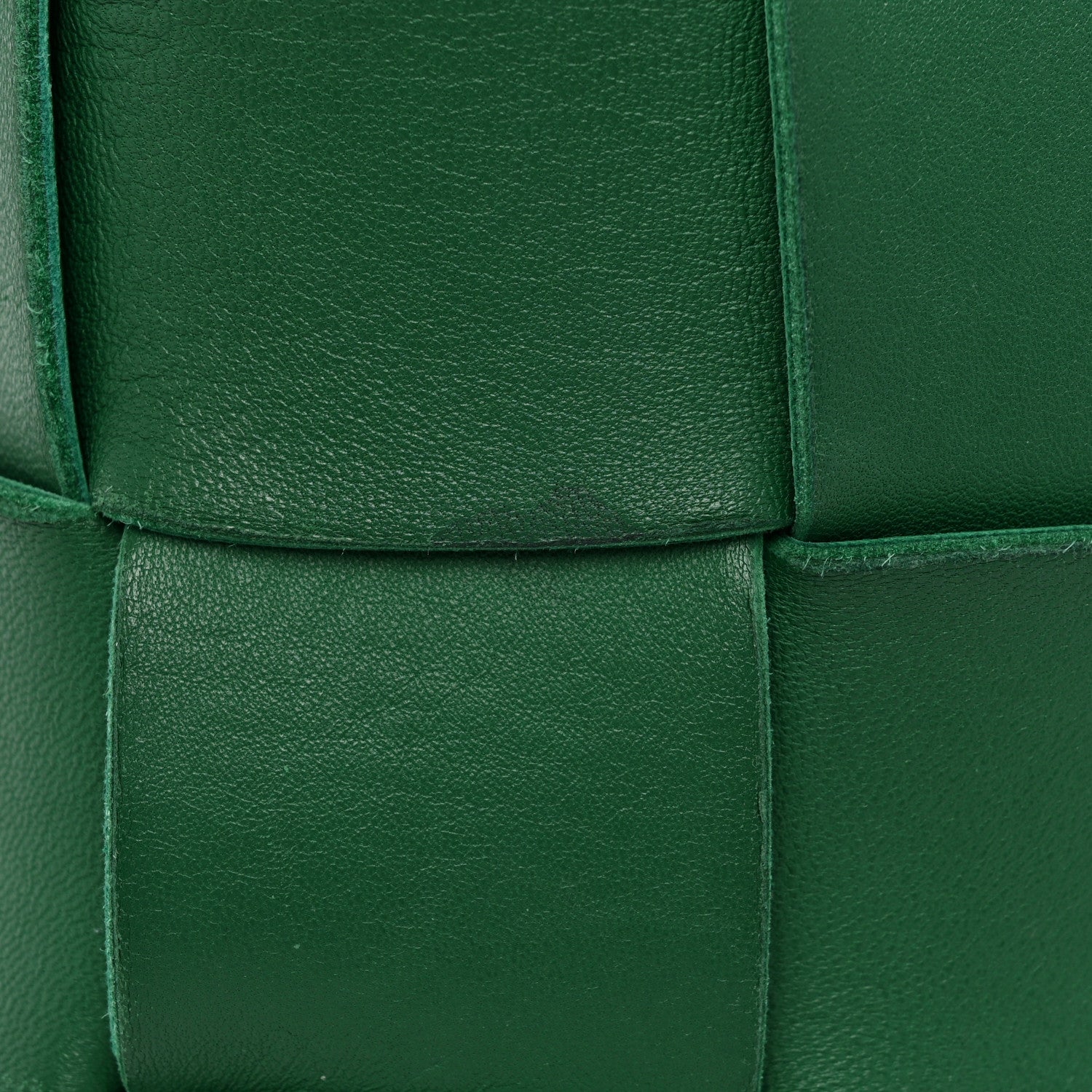 Bottega Veneta Lambskin Maxi Intrecciato Cassette Messenger Racing Green 23 of 28