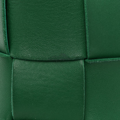 Bottega Veneta Lambskin Maxi Intrecciato Cassette Messenger Racing Green 23 of 28