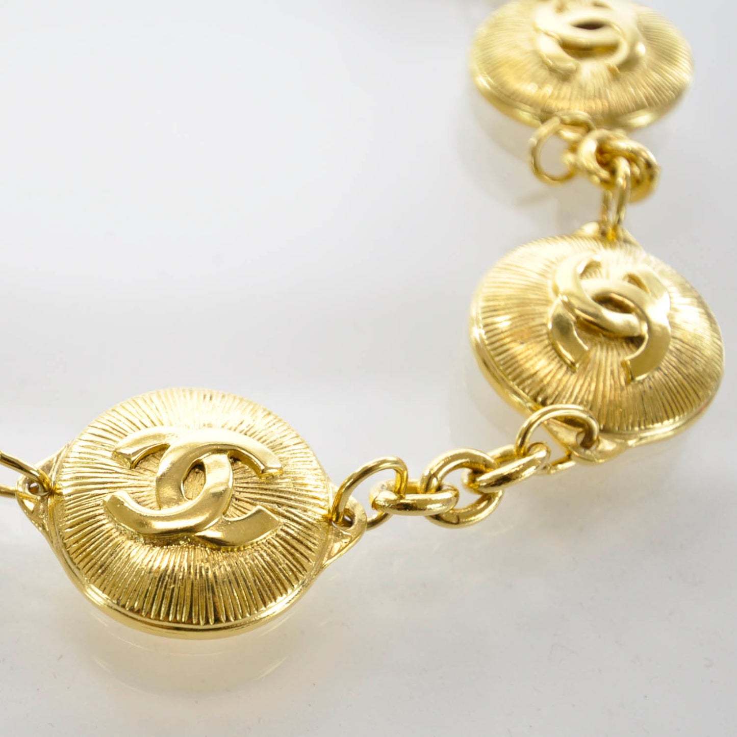 CC Medallion Necklace Gold