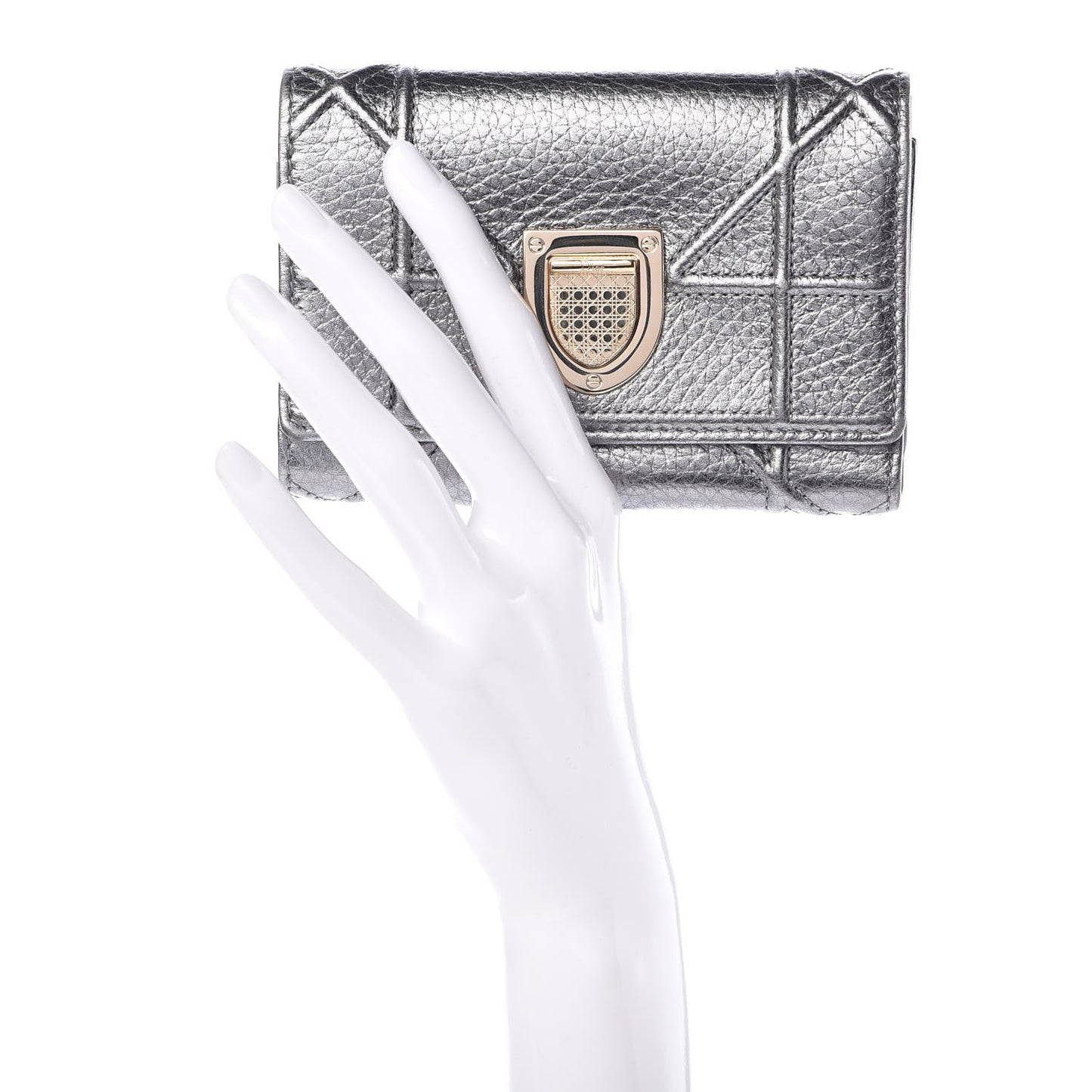 Metallic Grained Calfskin Cannage Diorama Elancee Wallet Silver