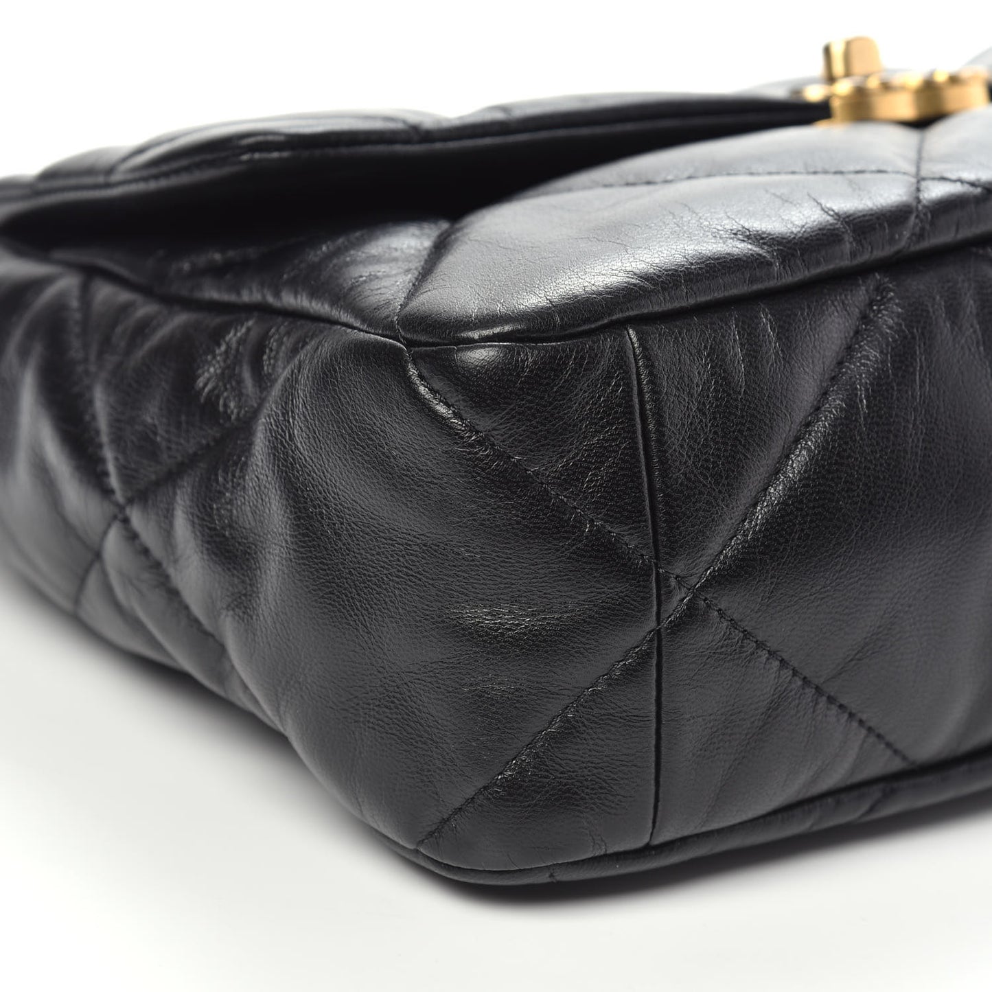 Goatskin Quilted Large 19 Flap Black