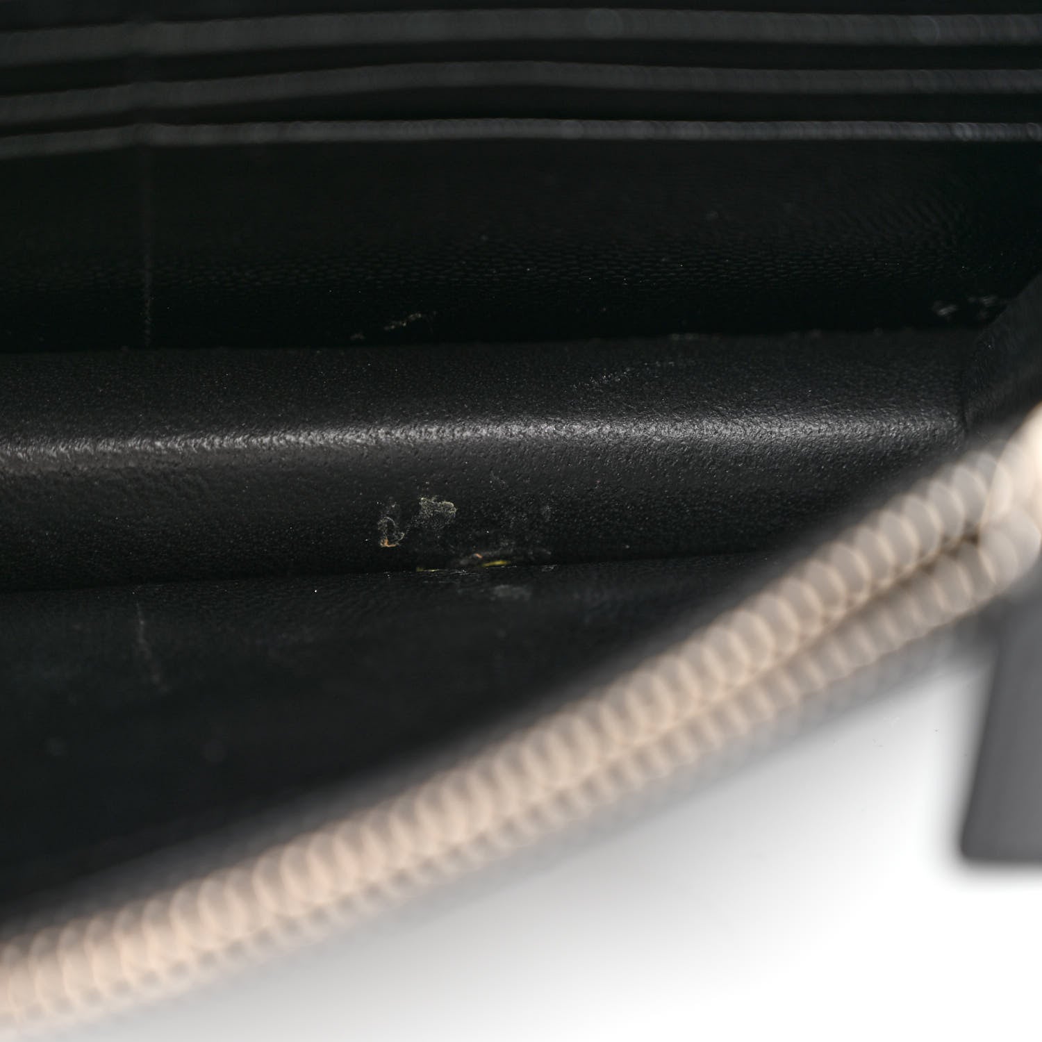 Saint Laurent Grain De Poudre Matelasse Chevron Monogram Envelope Chain Wallet Black 12 of 13