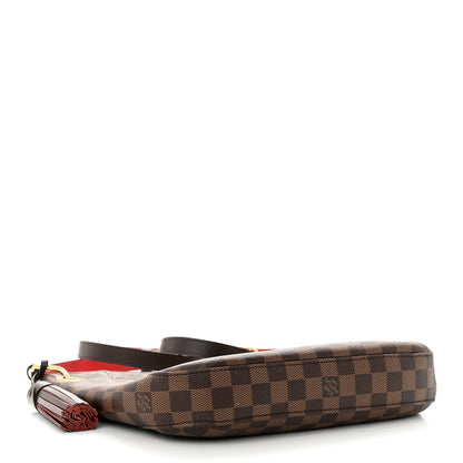 Louis Vuitton Damier Ebene South Bank Besace 4 of 11