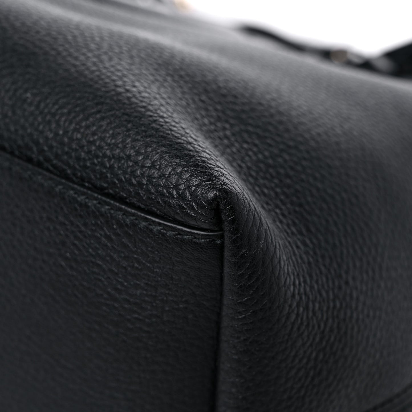 Pebbled Calfskin Medium Soho Chain Shoulder Bag Black