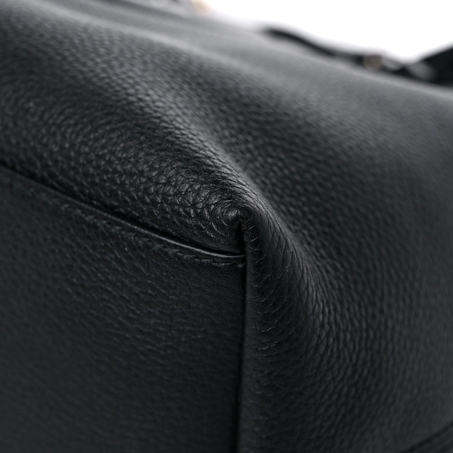 Gucci Pebbled Calfskin Medium Soho Chain Shoulder Bag Black 9 of 10