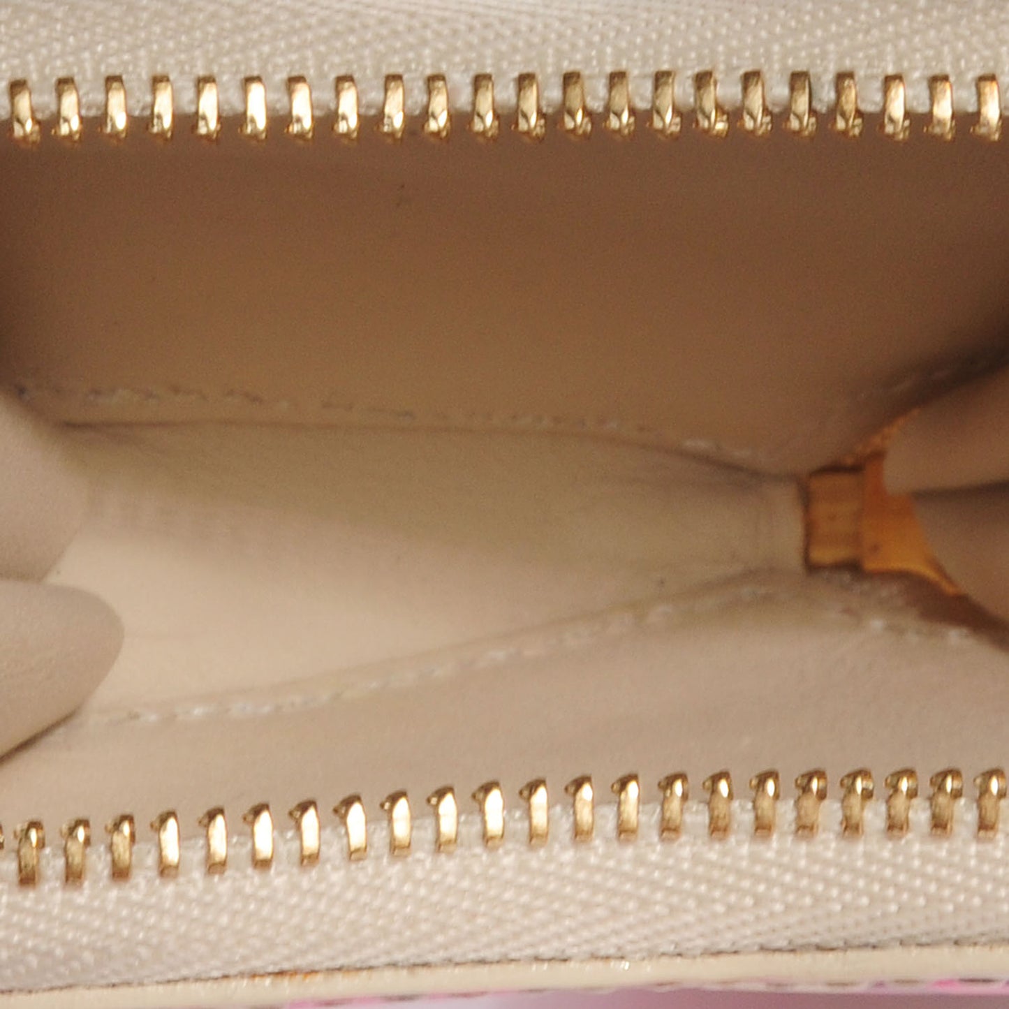 Vernis Leopard Coeur Heart Coin Purse Blanc Corail