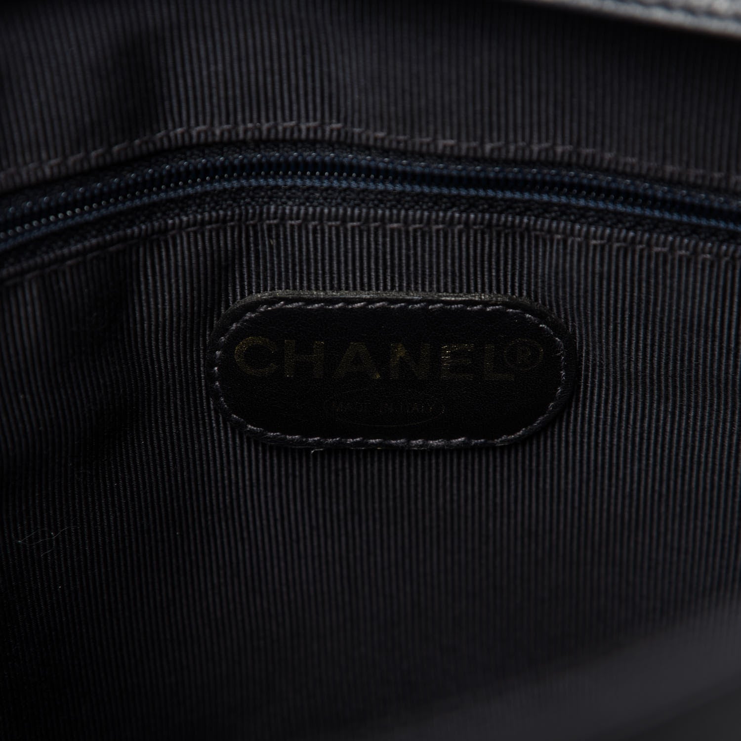 Chanel Caviar CC Shoulder Bag Navy 8 of 10