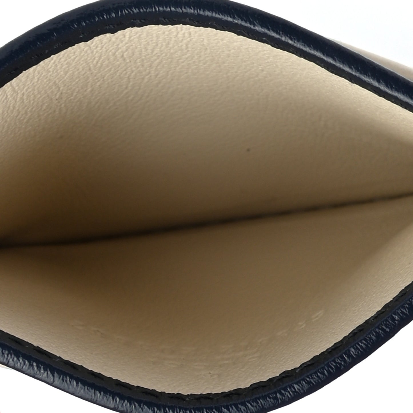 Vintage Effect Calfskin Matelasse Diagonal Torchon GG Marmont Card Holder White Blue Agata