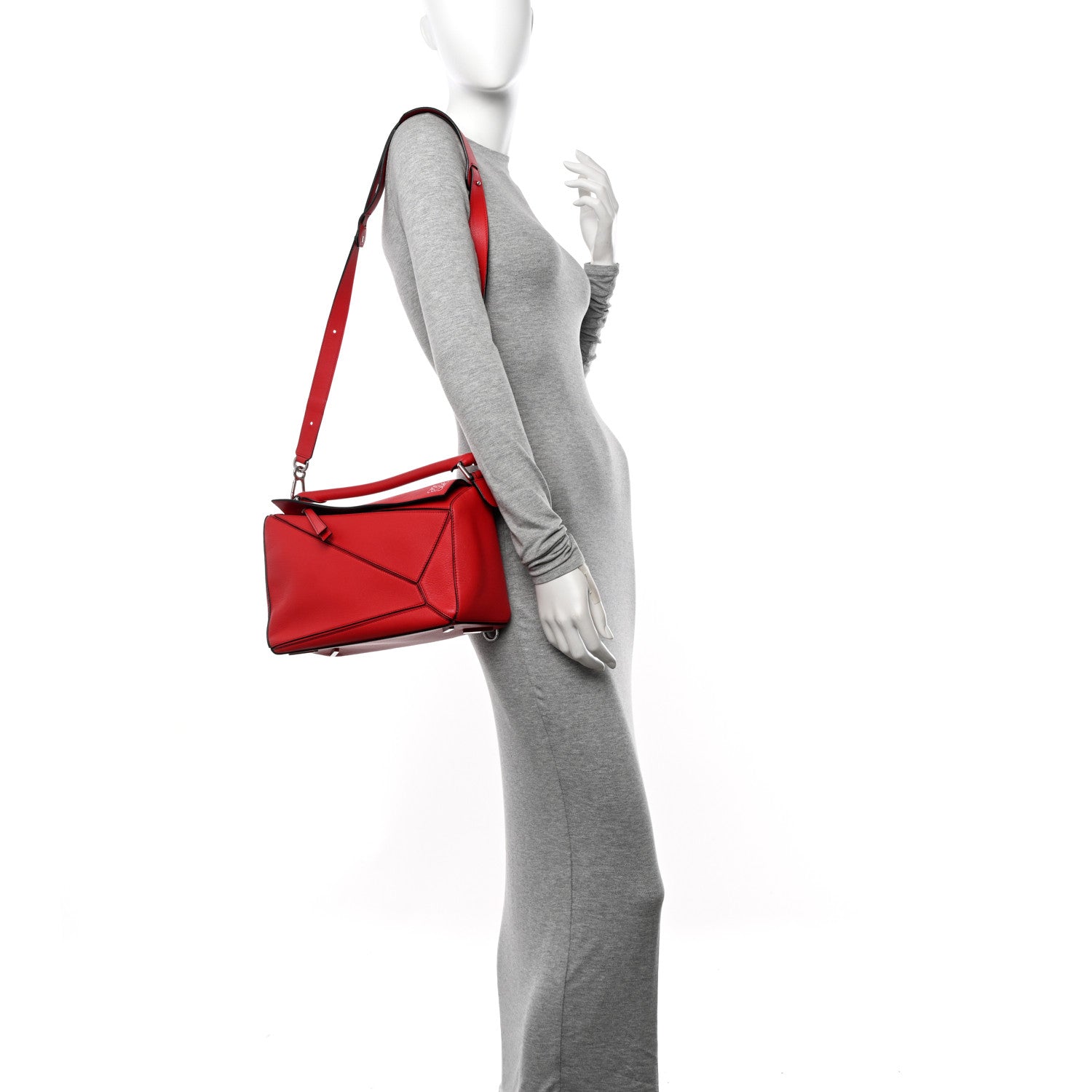 Loewe Calfskin Medium Puzzle Bag Scarlet 2 of 12