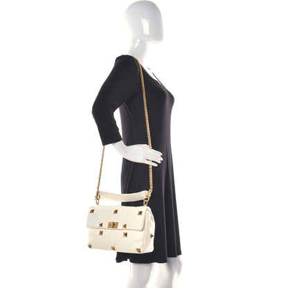 Valentino Garavani Nappa Large Roman Stud Shoulder Bag Ivory 3 of 9