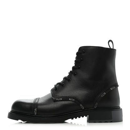 Valentino Garavani Calfskin Mens VLTN-Trim Combat Boots 44 Black 1 of 6