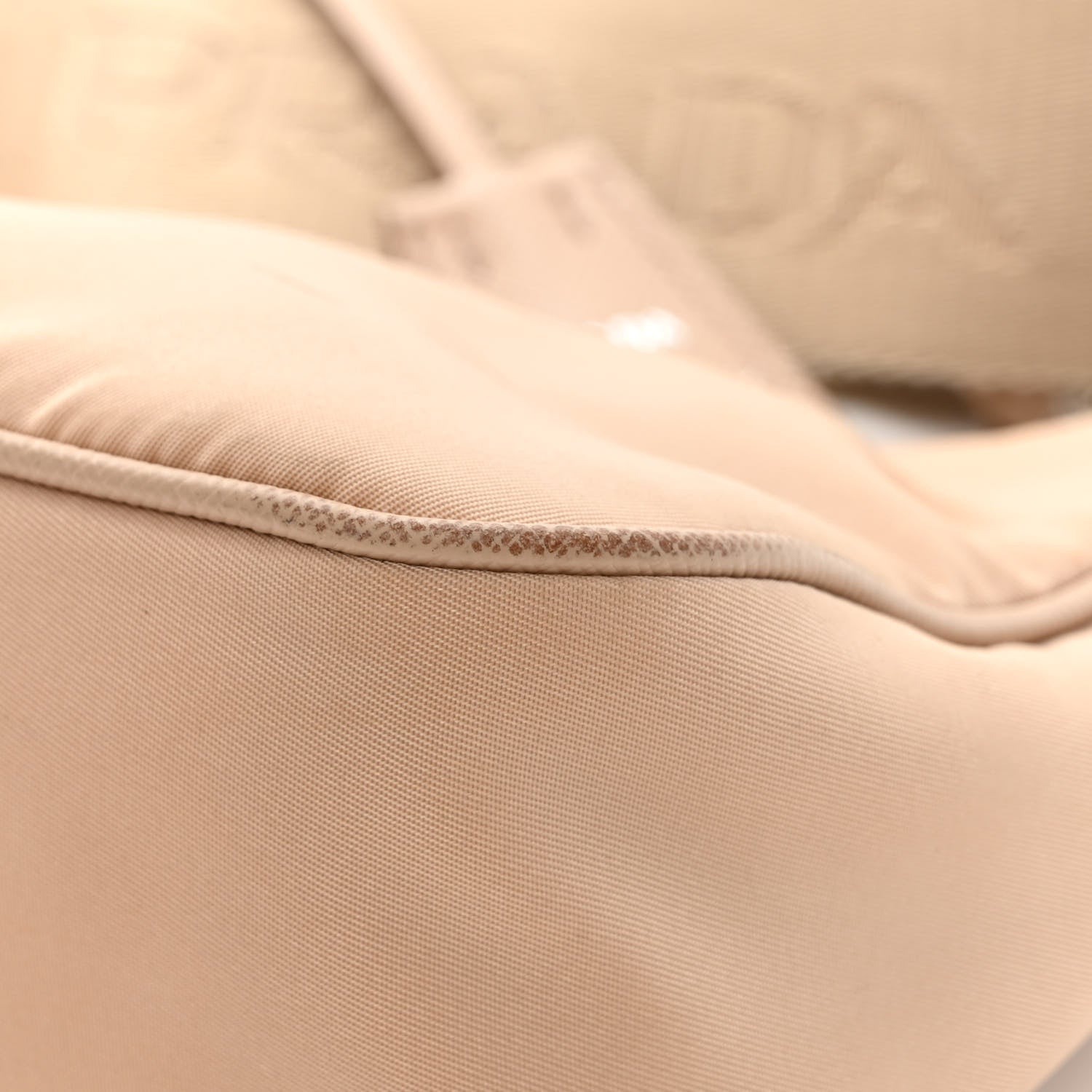 Prada Nylon Re-Edition 2005 Shoulder Bag Cammeo 18 of 22