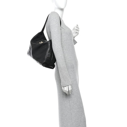 Chanel Shiny Lambskin Quilted Maxi Hobo Black 2 of 10