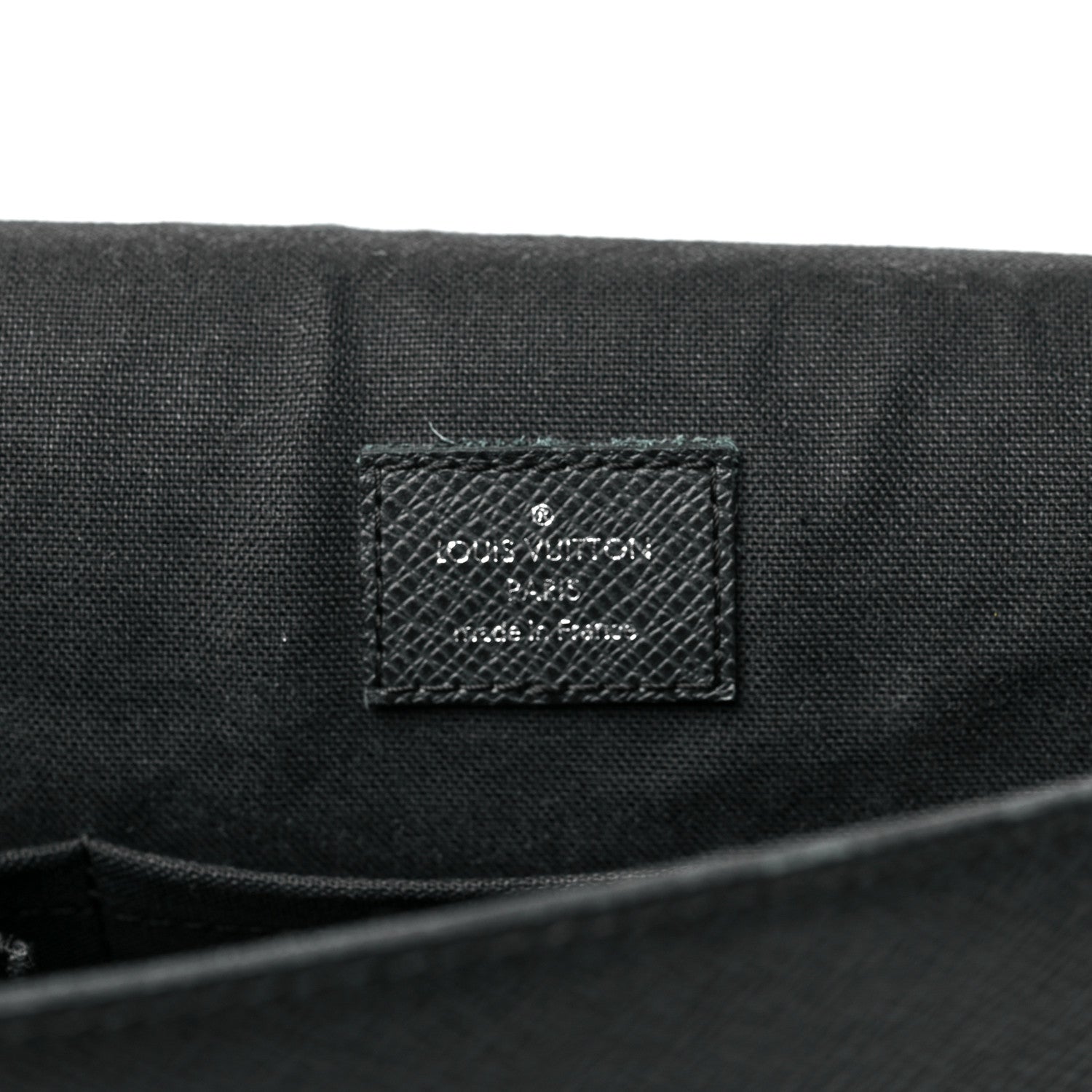Louis Vuitton Taiga Andrei Ardoise 5 of 7