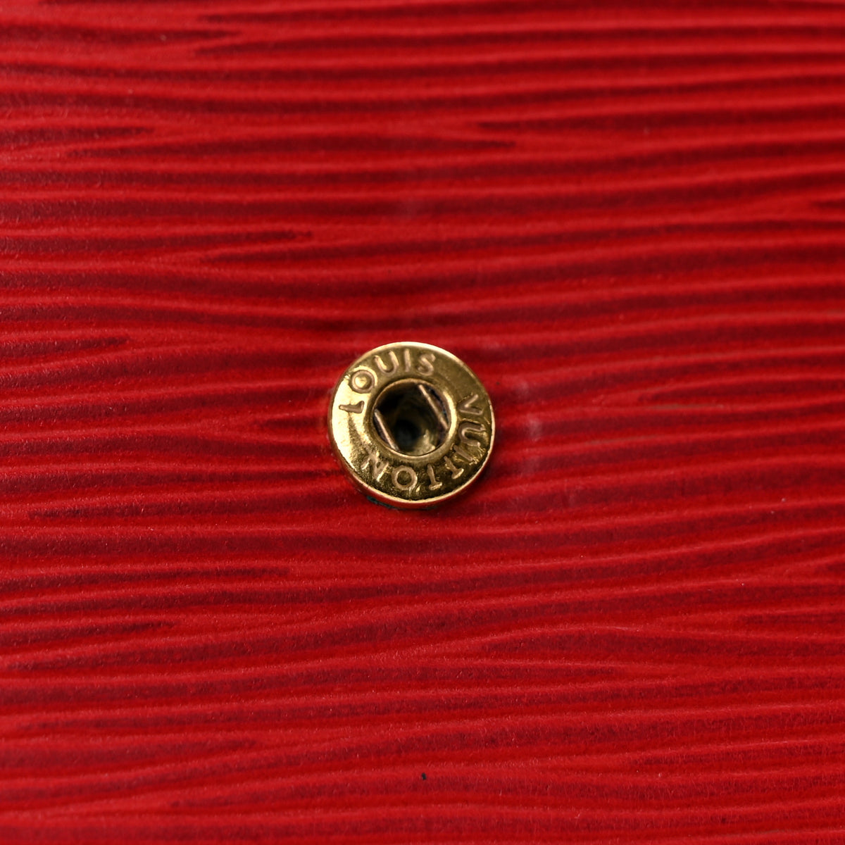 Epi Porte Tresor International Wallet Castillan Red