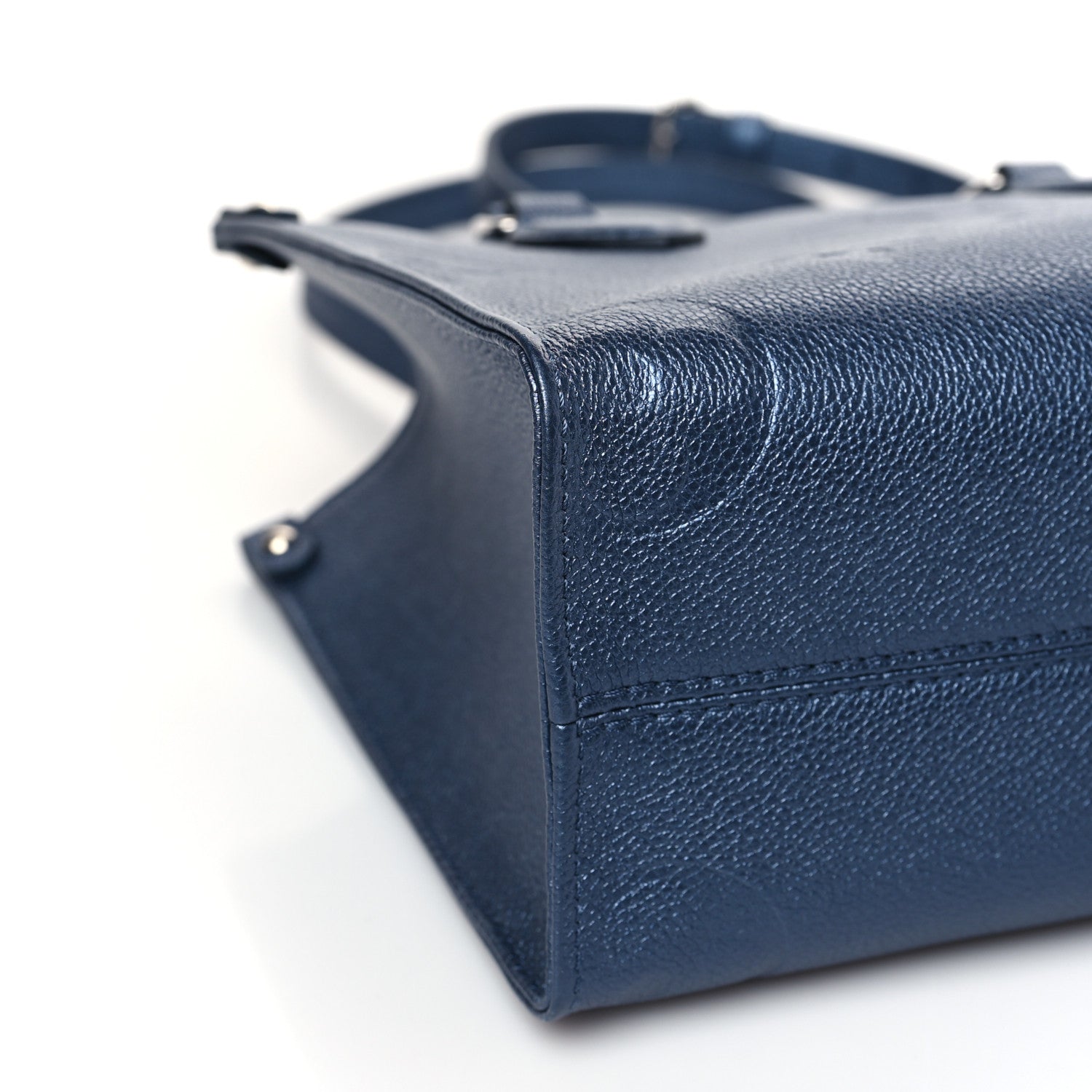 Louis Vuitton Metallic Empreinte Monogram Giant Onthego PM Navy Nacre 7 of 9
