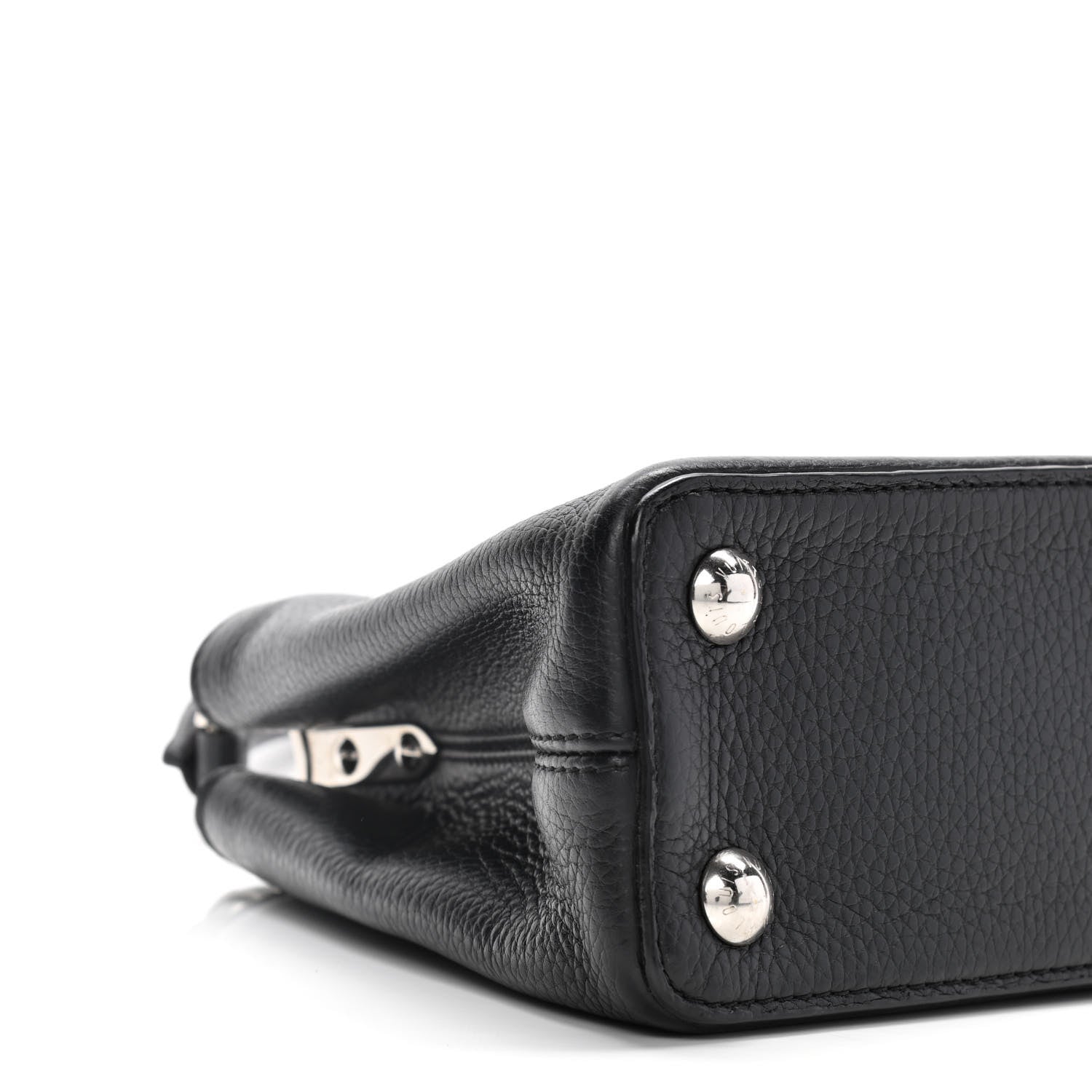 Louis Vuitton Taurillon Capucines Black 7 of 17