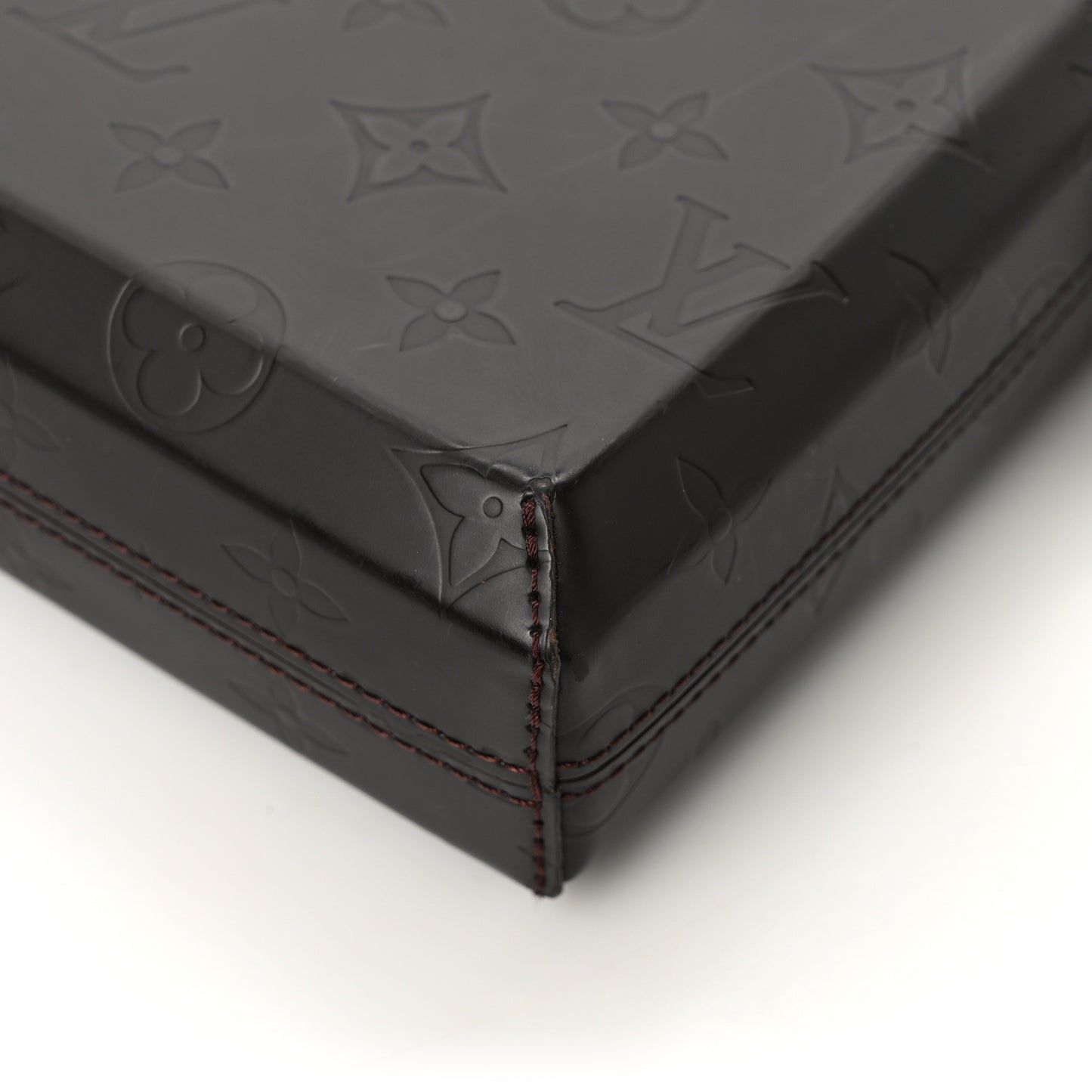 Monogram Glace Bobby Brown